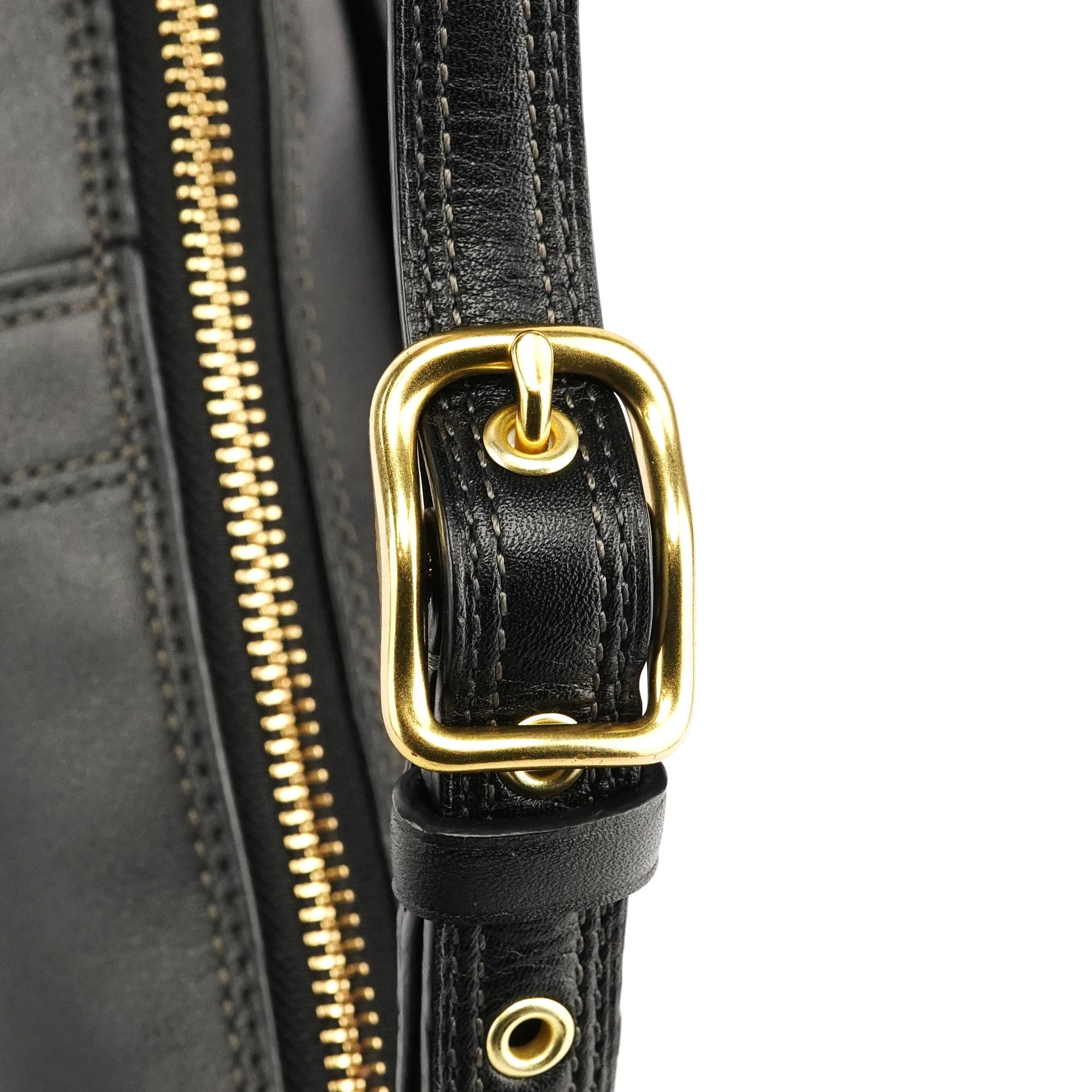 11042 Black Leather Turnlock Shoulder Bag