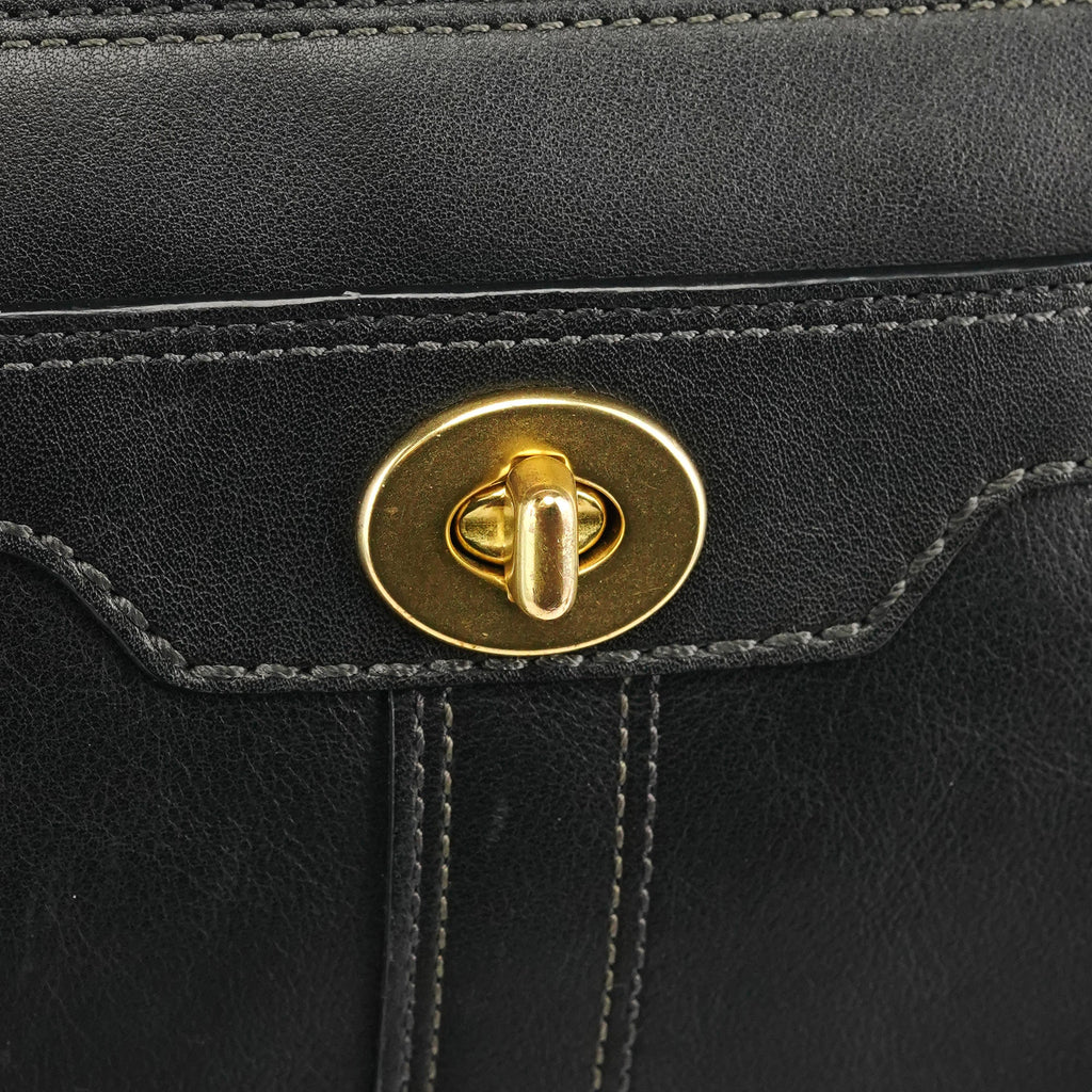 11042 Black Leather Turnlock Shoulder Bag