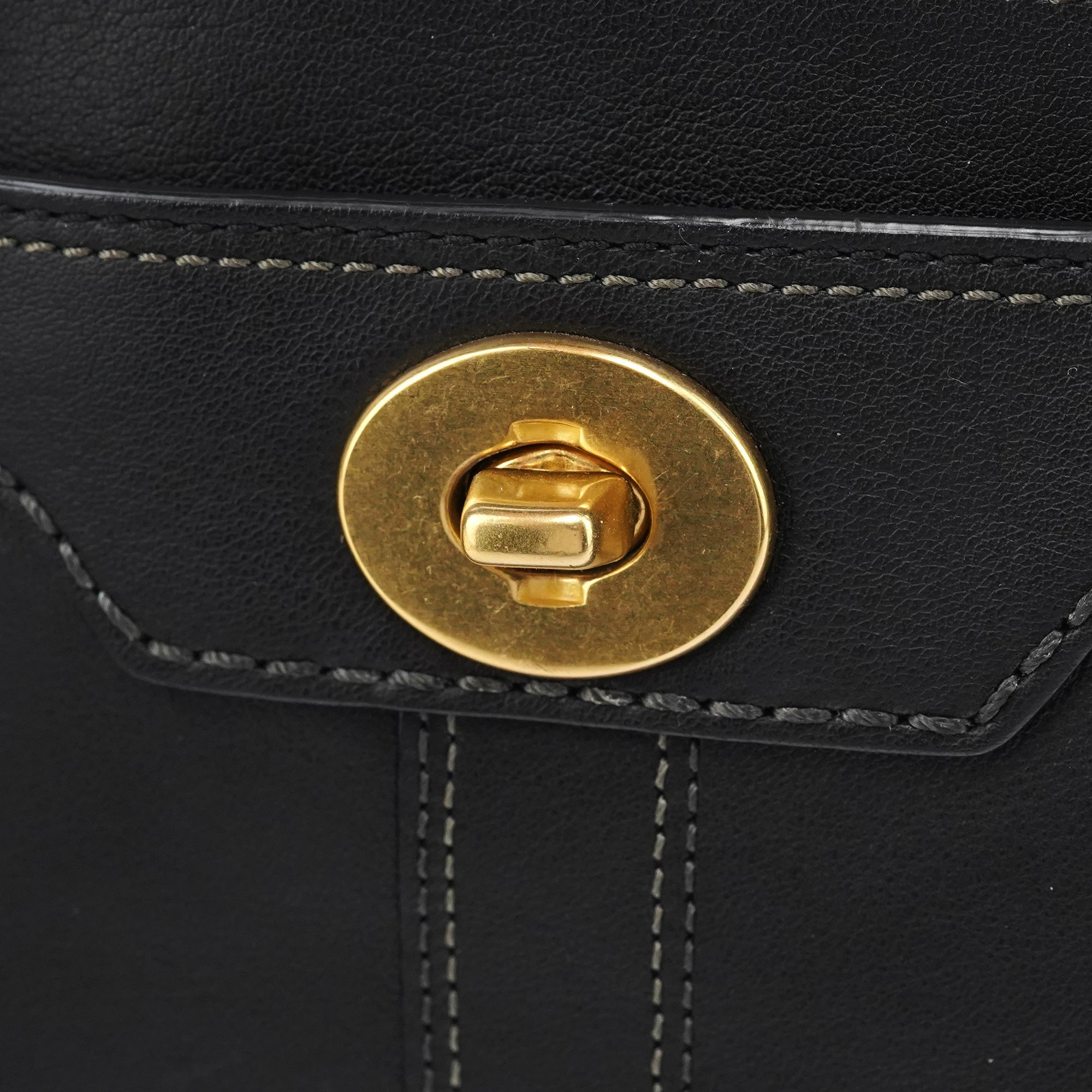 11047 Black Leather Turnlock Tote Bag