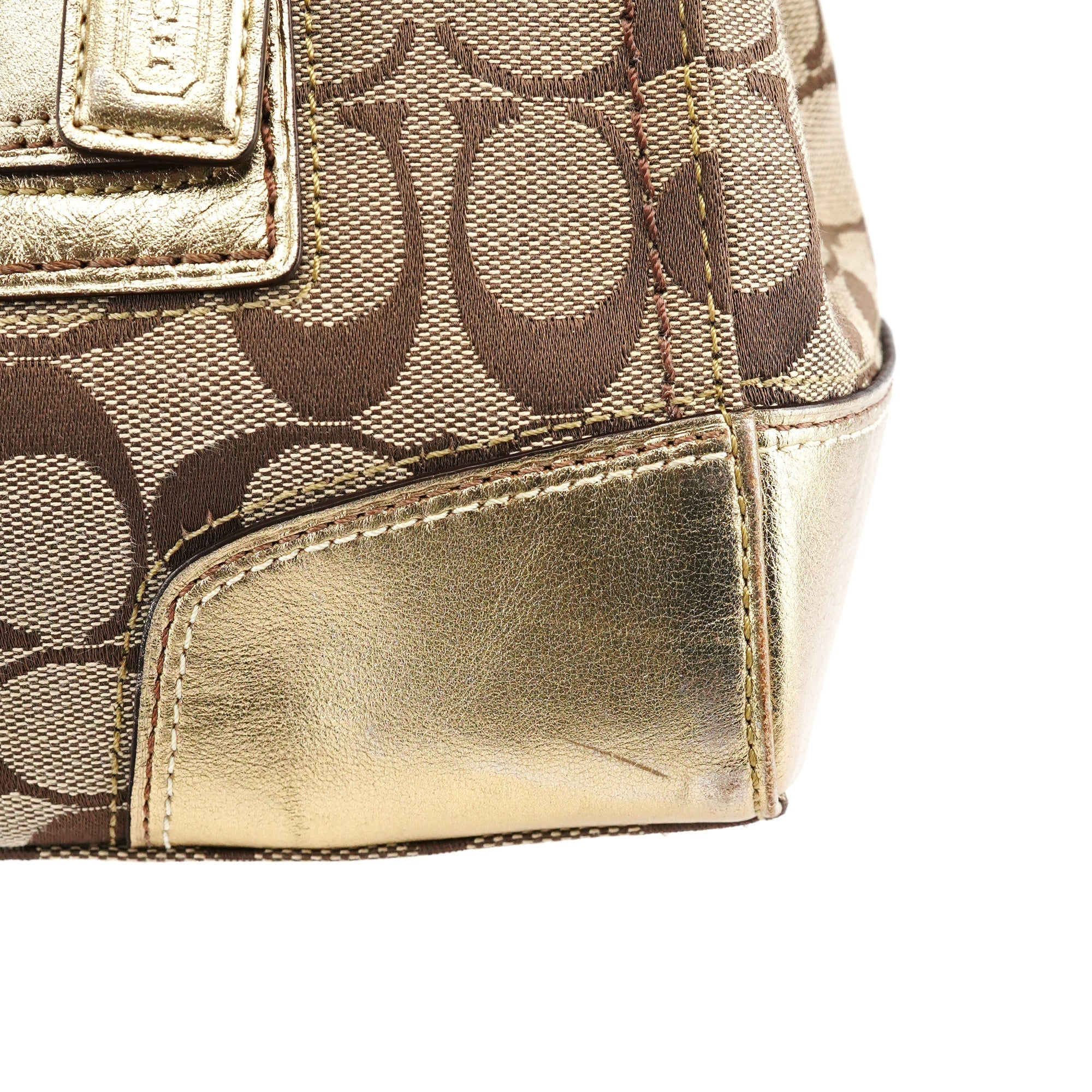 11062 Beige Gold Turnlock Tote Bag