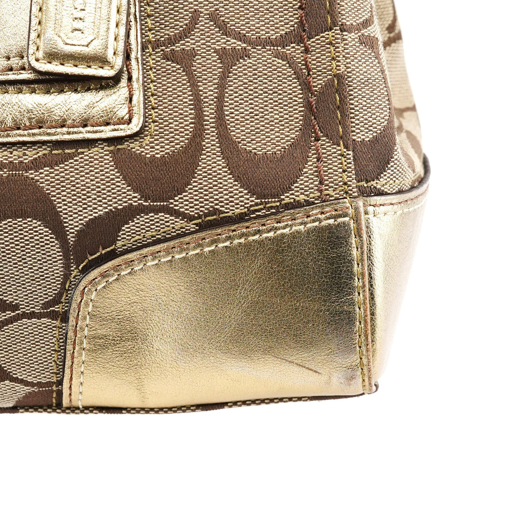 11062 Beige Gold Turnlock Tote Bag