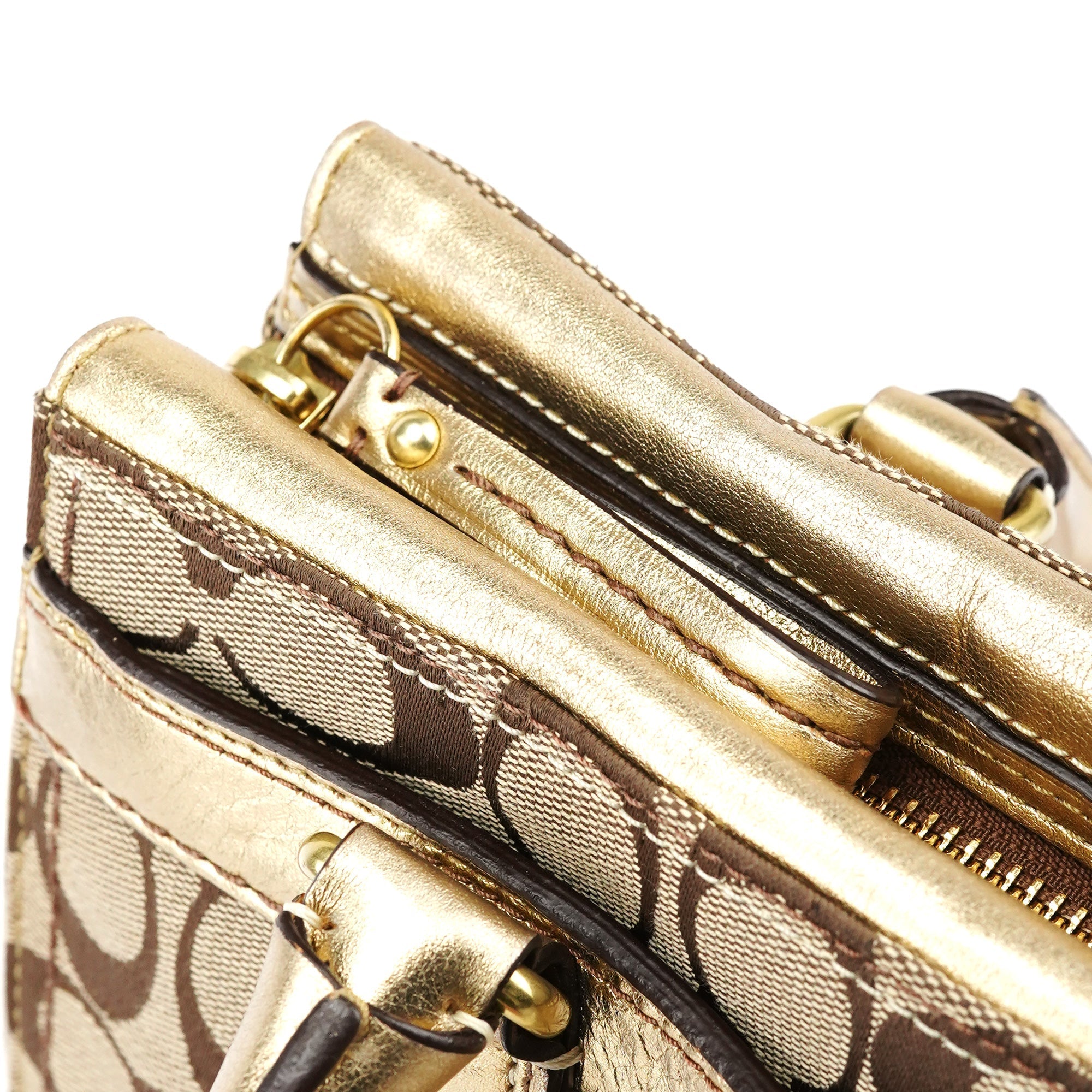 11062 Beige Gold Turnlock Tote Bag