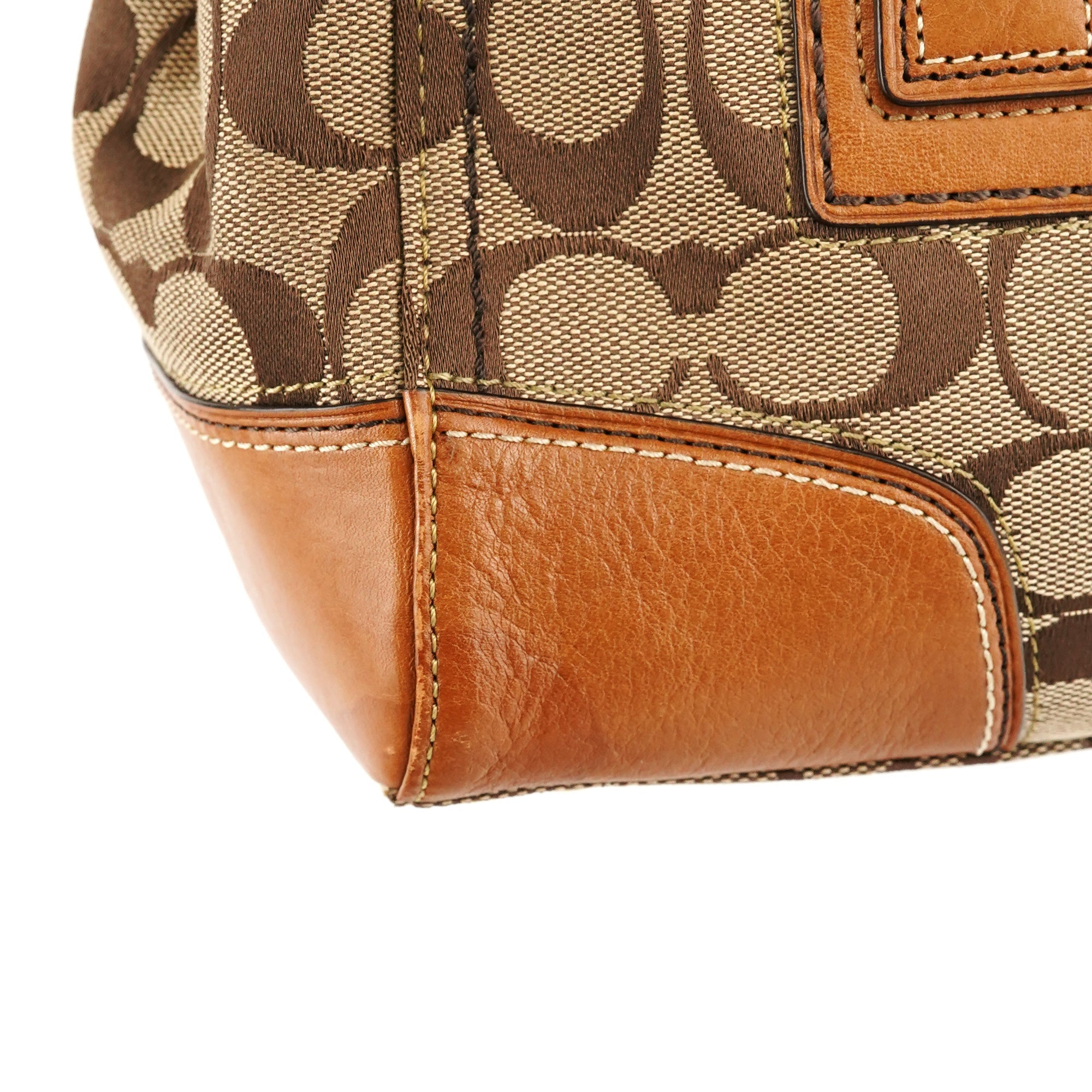11062 Beige Tan Signature Turnlock Tote Bag