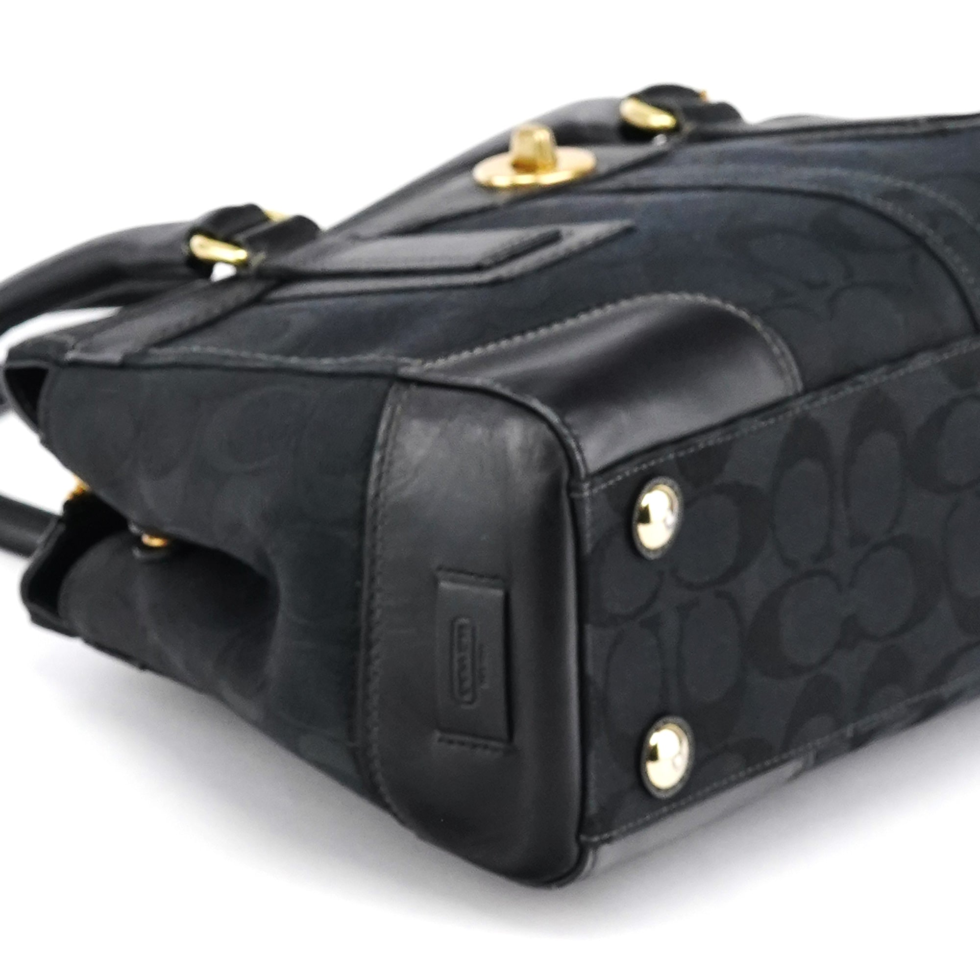 11062 Black Signature Turnlock Tote Bag