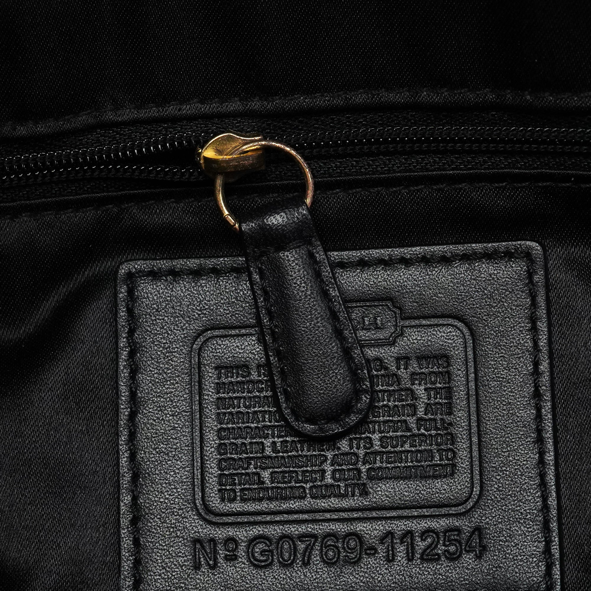 11254 Black Leather Turnlock Shoulder Bag