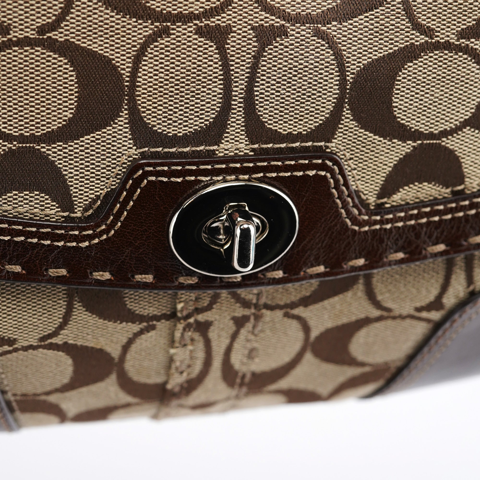 11574 Beige Brown Turnlock Shoulder Bag