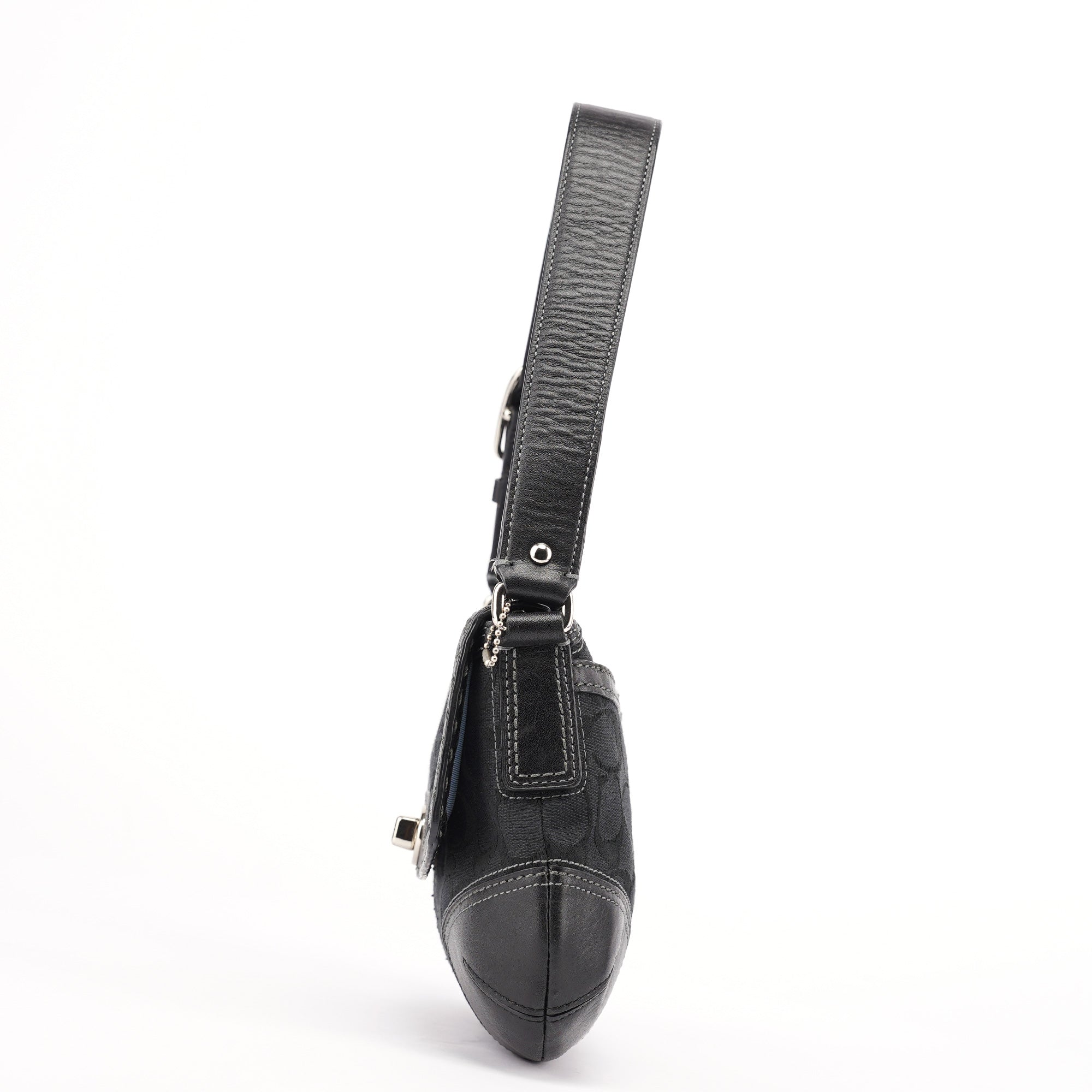 11574 Black Turnlock Shoulder Bag