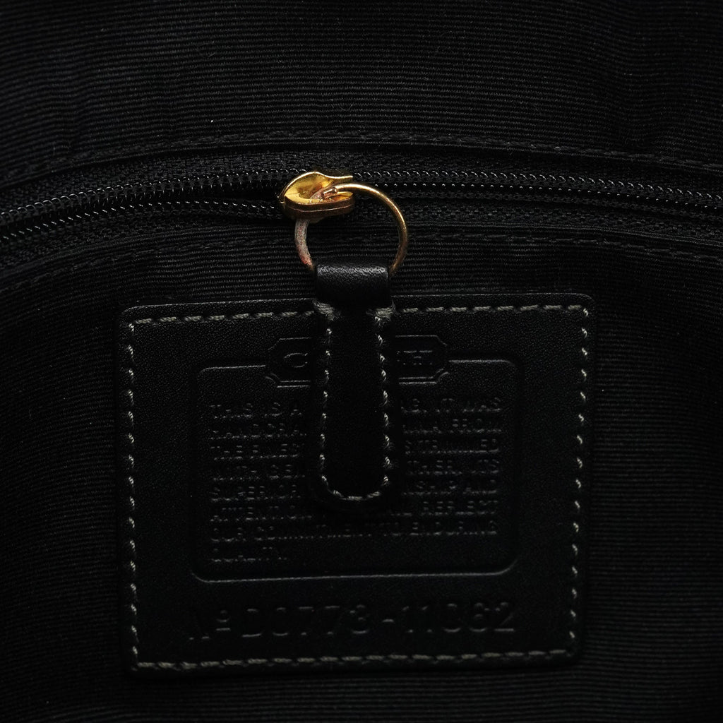 11602 Black Signature Leather Turnlock Tote Bag