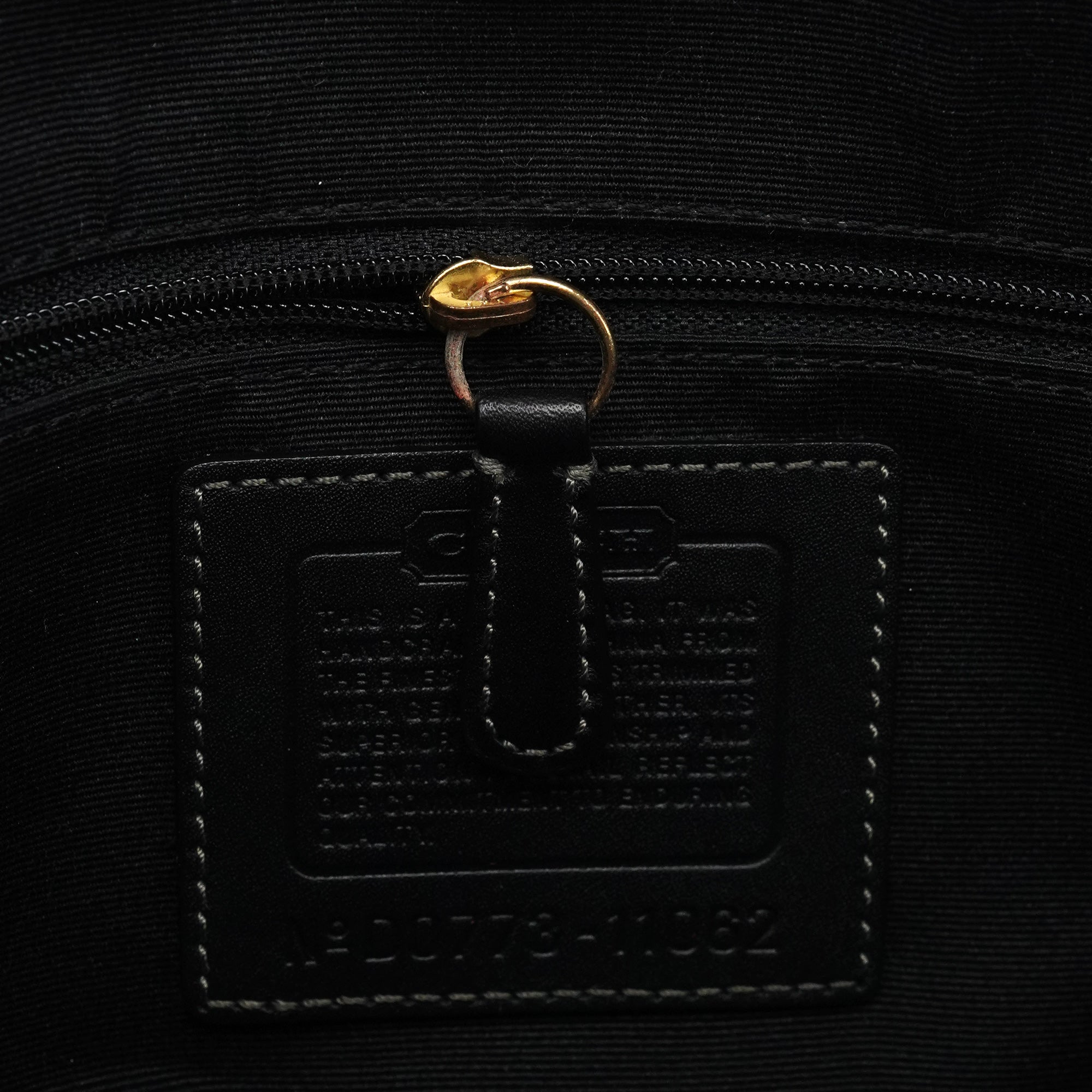 11602 Black Signature Leather Turnlock Tote Bag