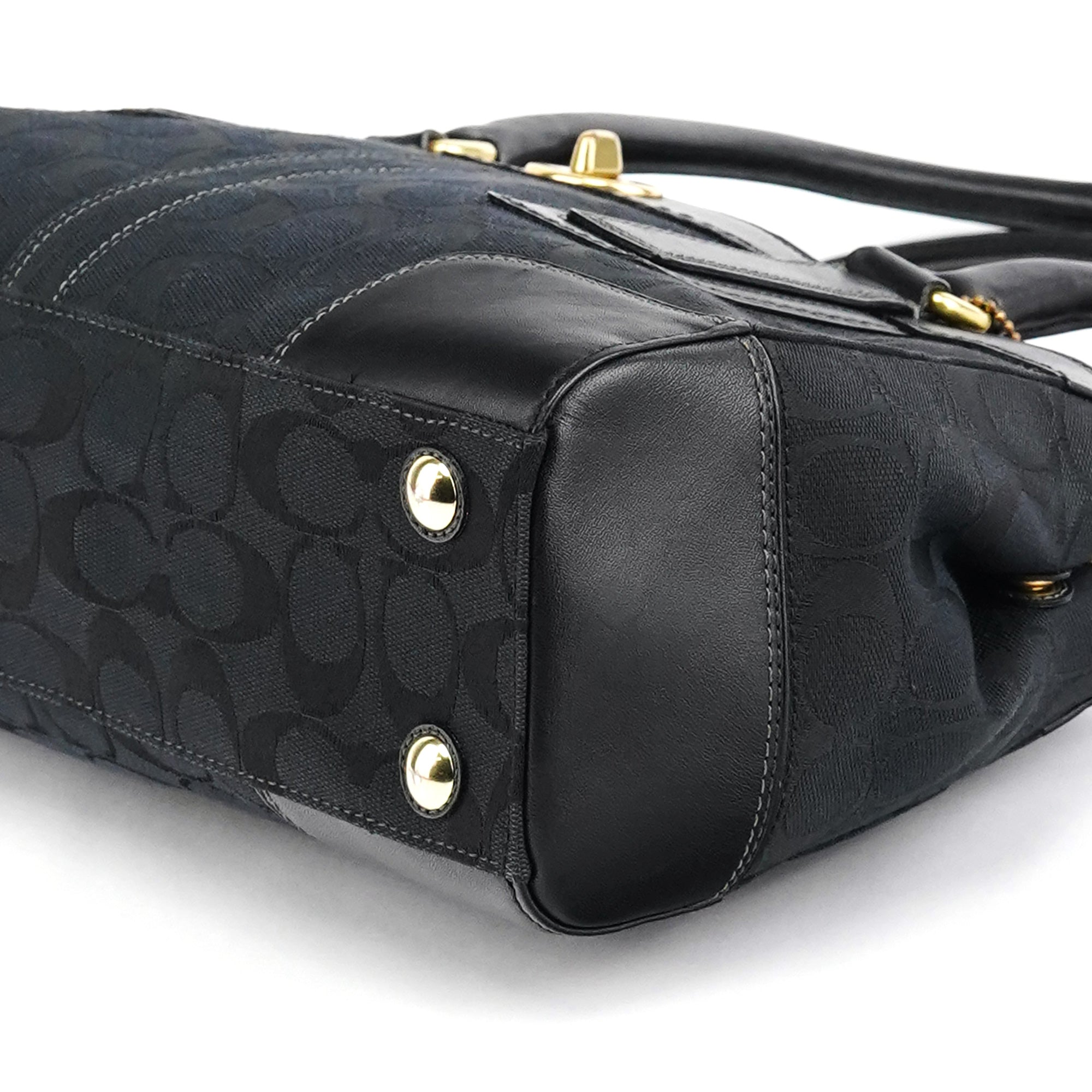 11602 Black Signature Leather Turnlock Tote Bag