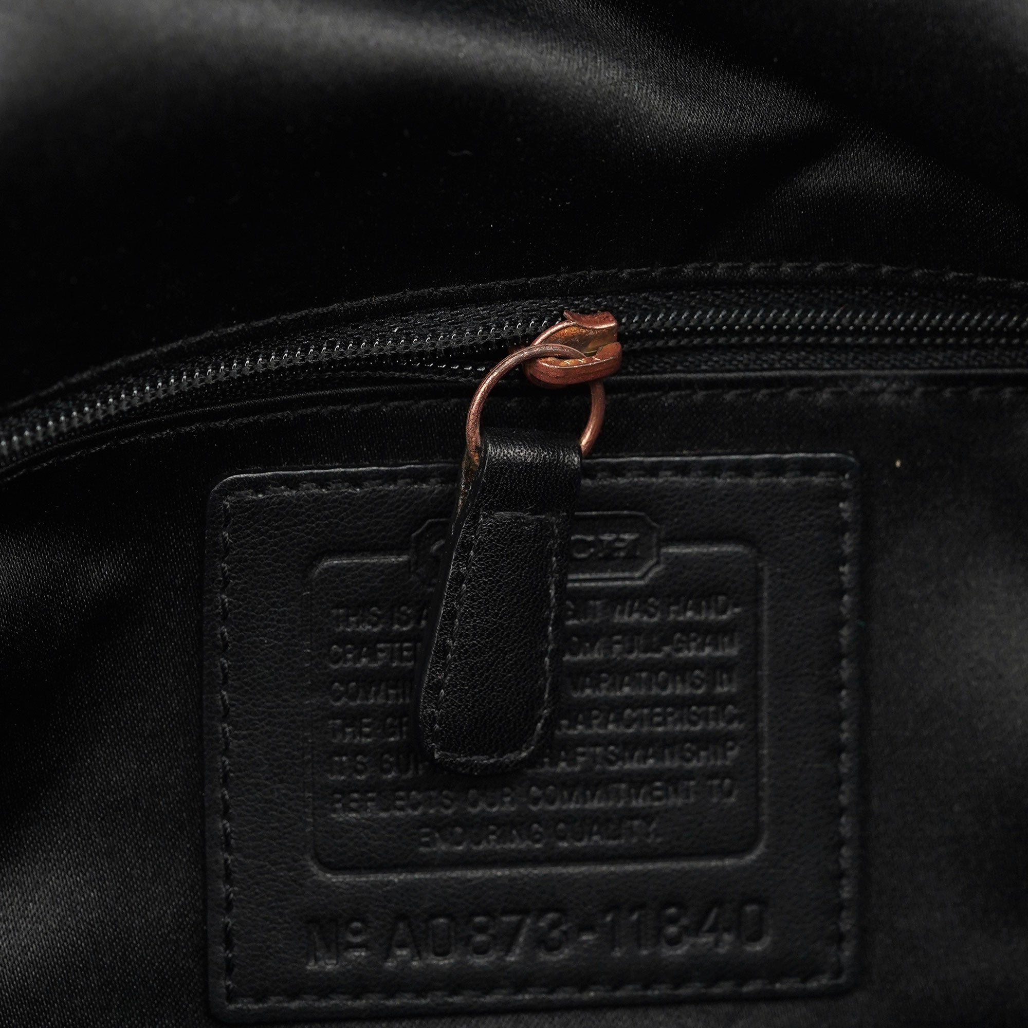 11840 Black Leather Soho Shoulder Bag