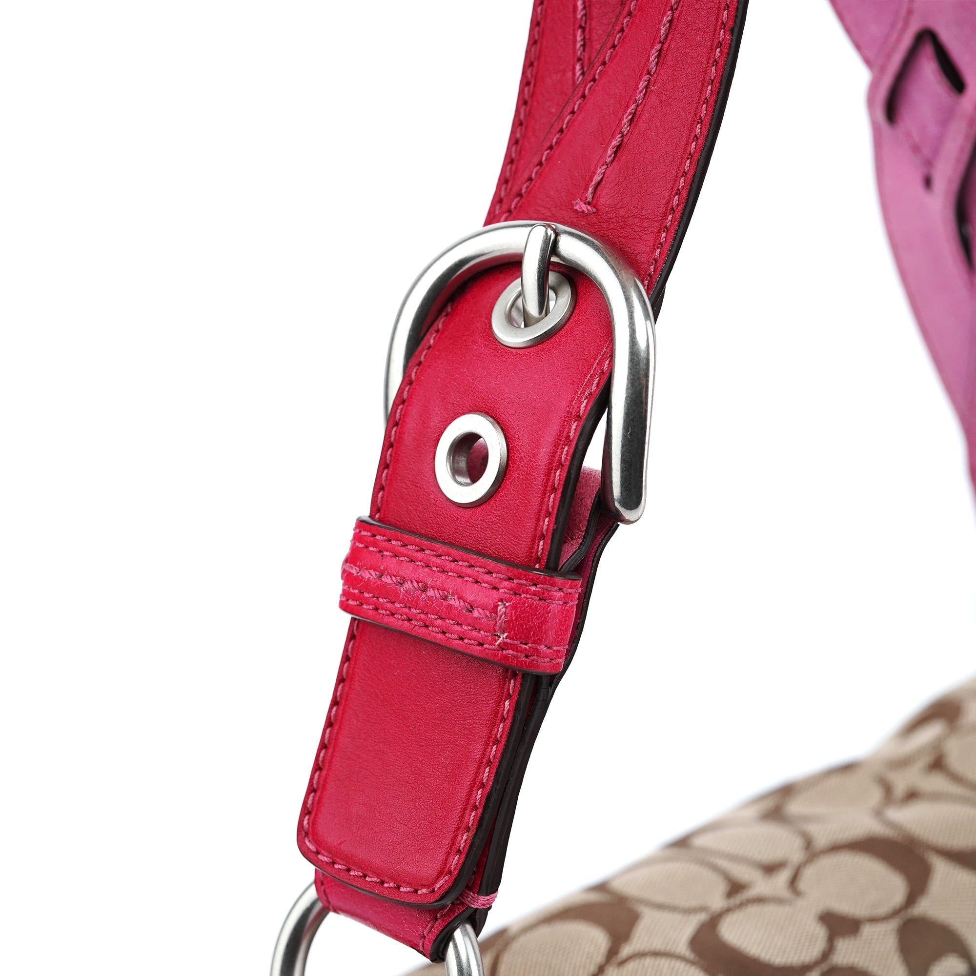 11860 Beige Pink Signature C Soho Shoulder Bag