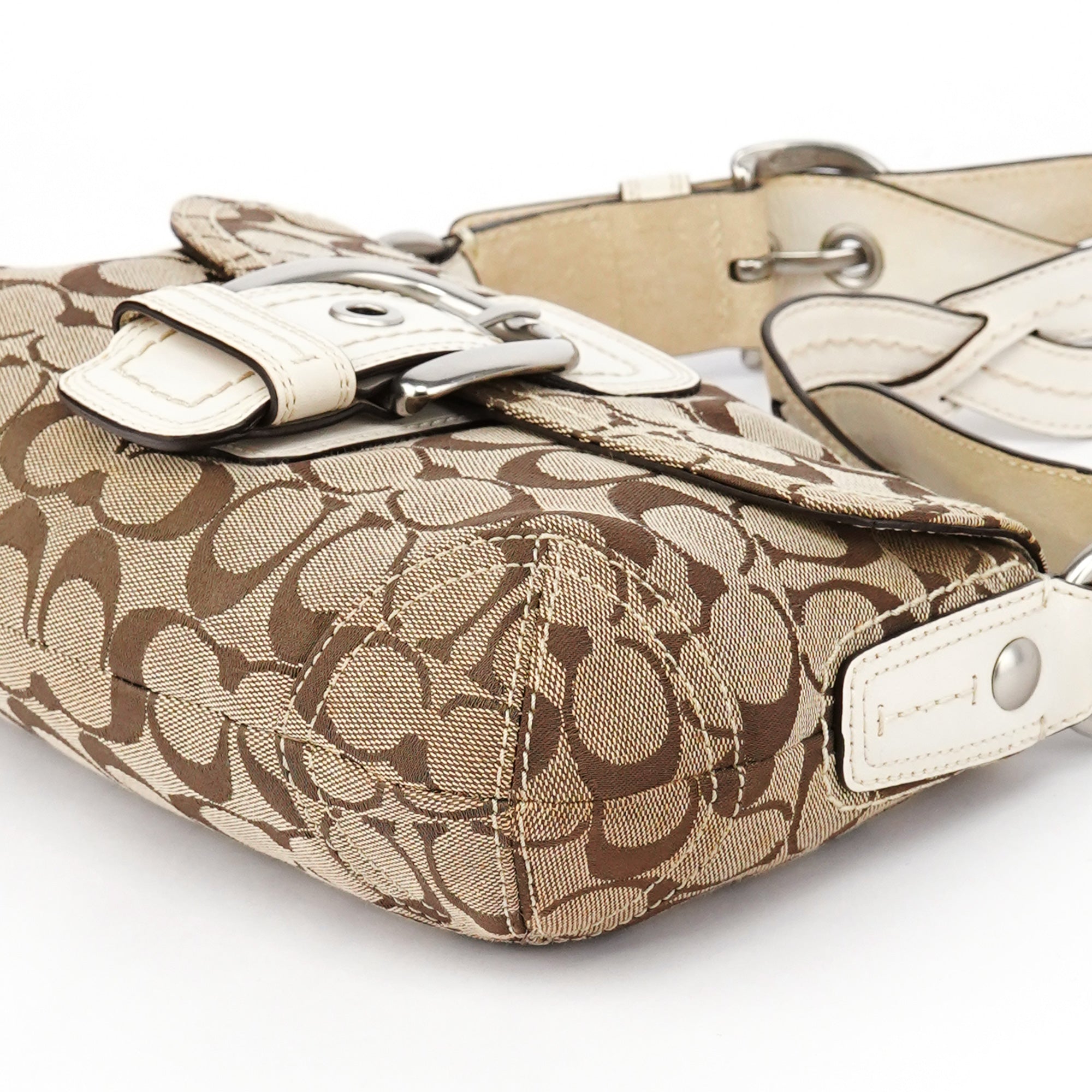 11860 Beige White Soho Shoulder Bag