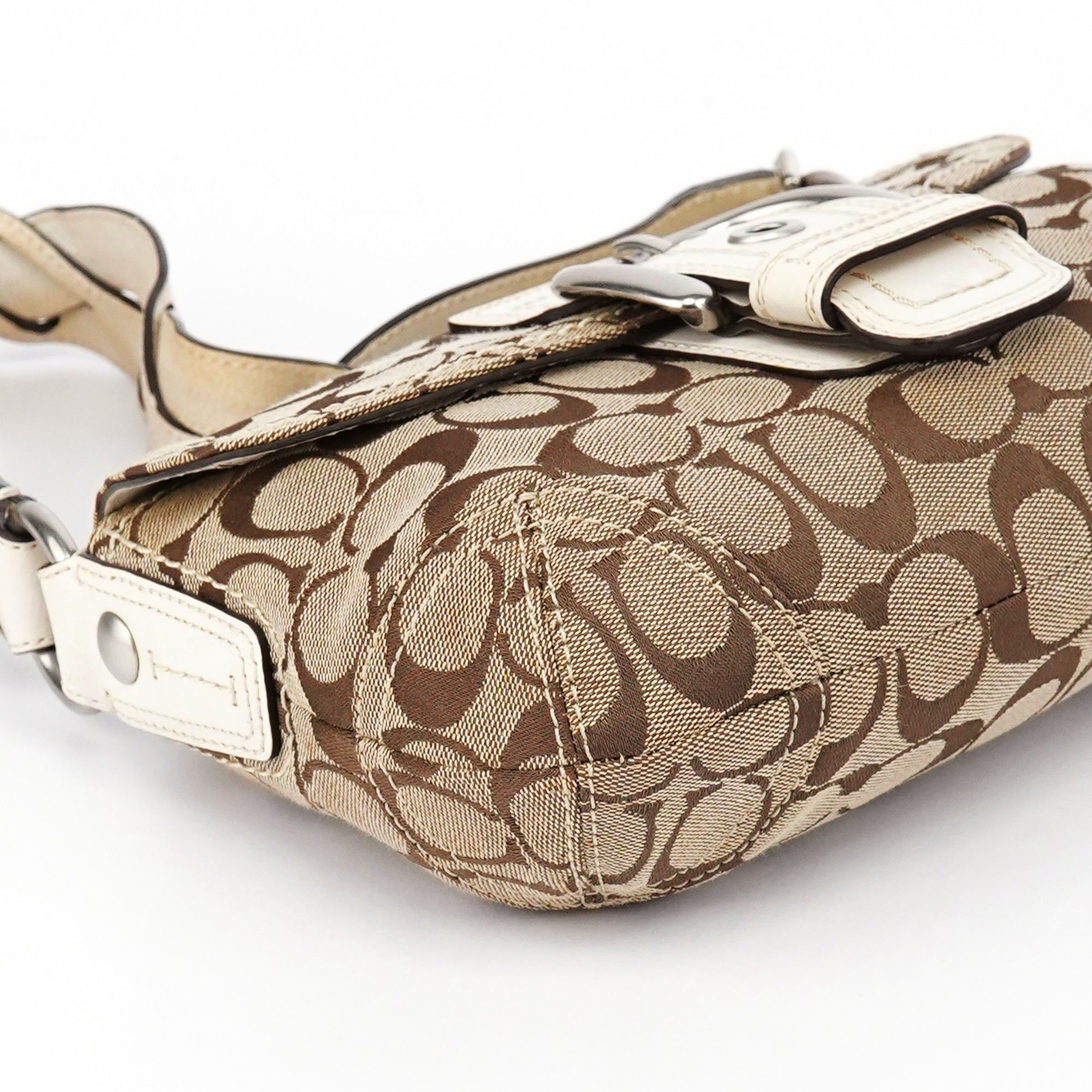 11860 Beige White Soho Shoulder Bag