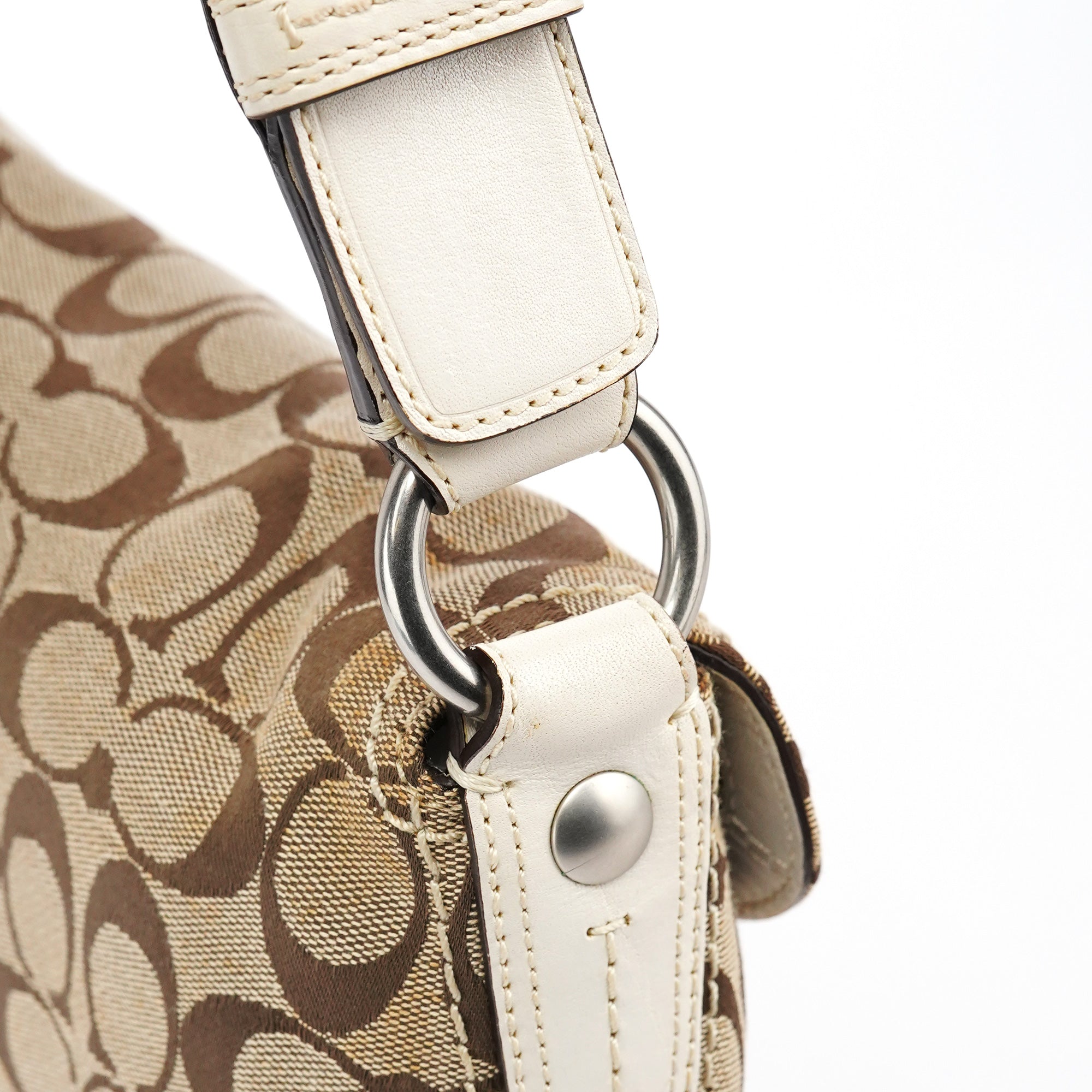 11860 Beige White Soho Shoulder Bag