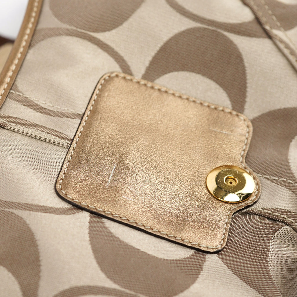 13042 Beige Soho Shoulder Bag