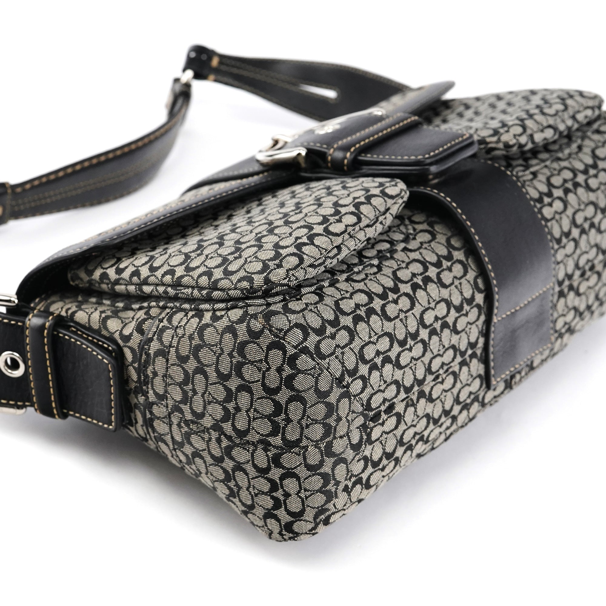 1463 Grey Black Signature Soho Shoulder Bag
