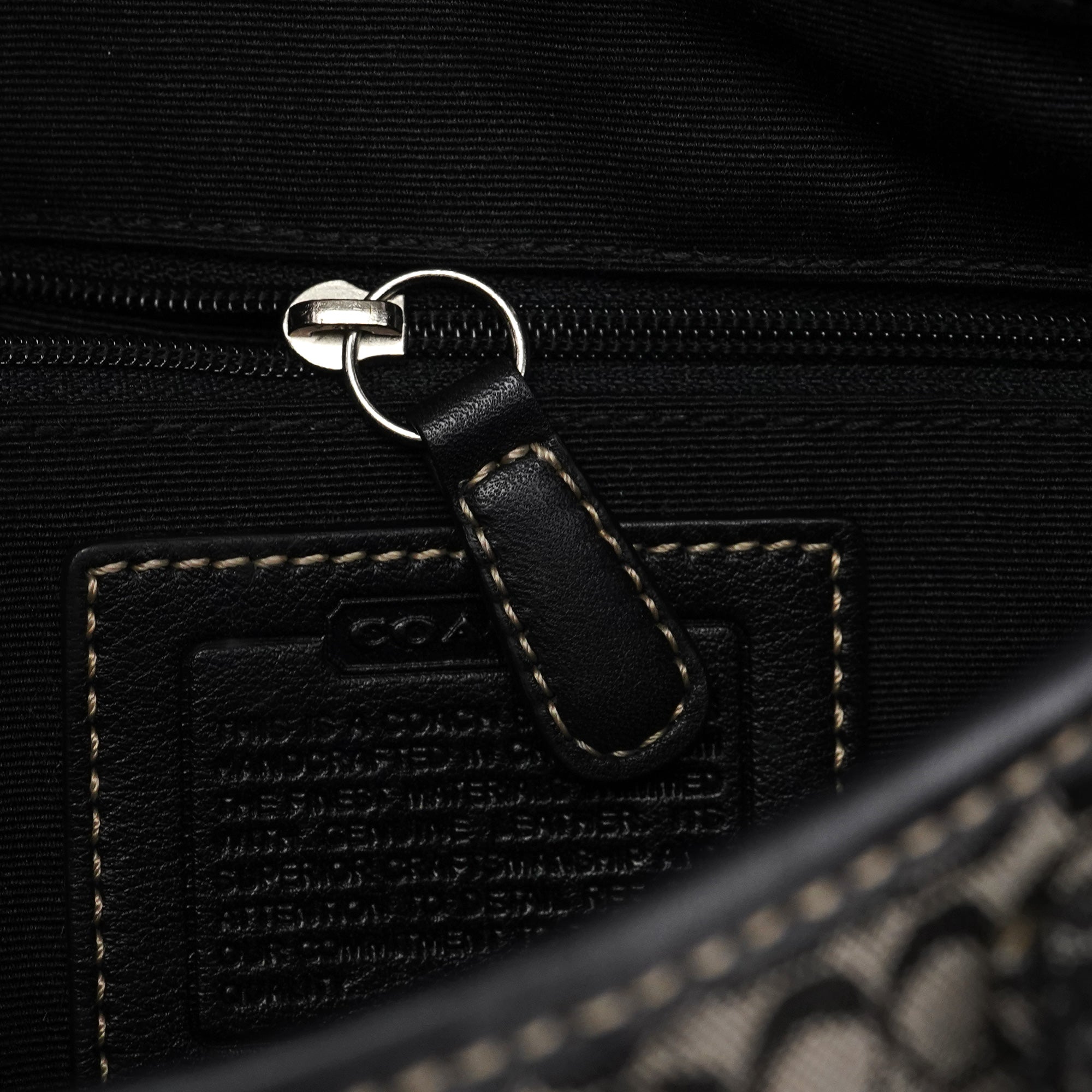 1463 Grey Black Signature Soho Shoulder Bag