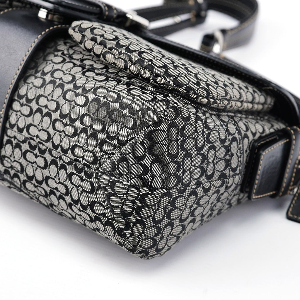 1463 Signature C Soho Shoulder Bag