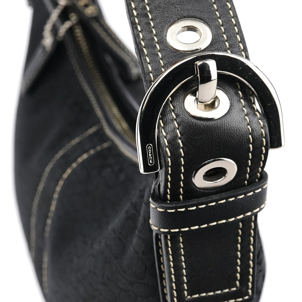 2154 Black Signature C Shoulder Bag