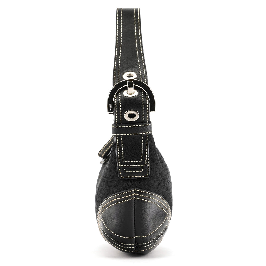 2154 Black Signature C Shoulder Bag
