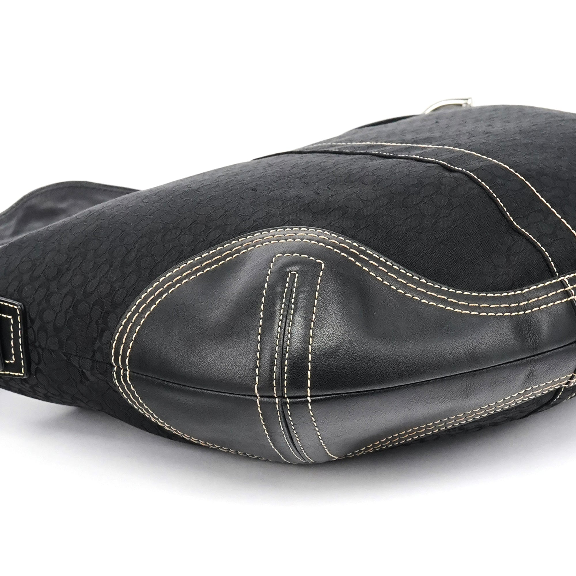 2158 Black Signature Soho Shoulder Bag