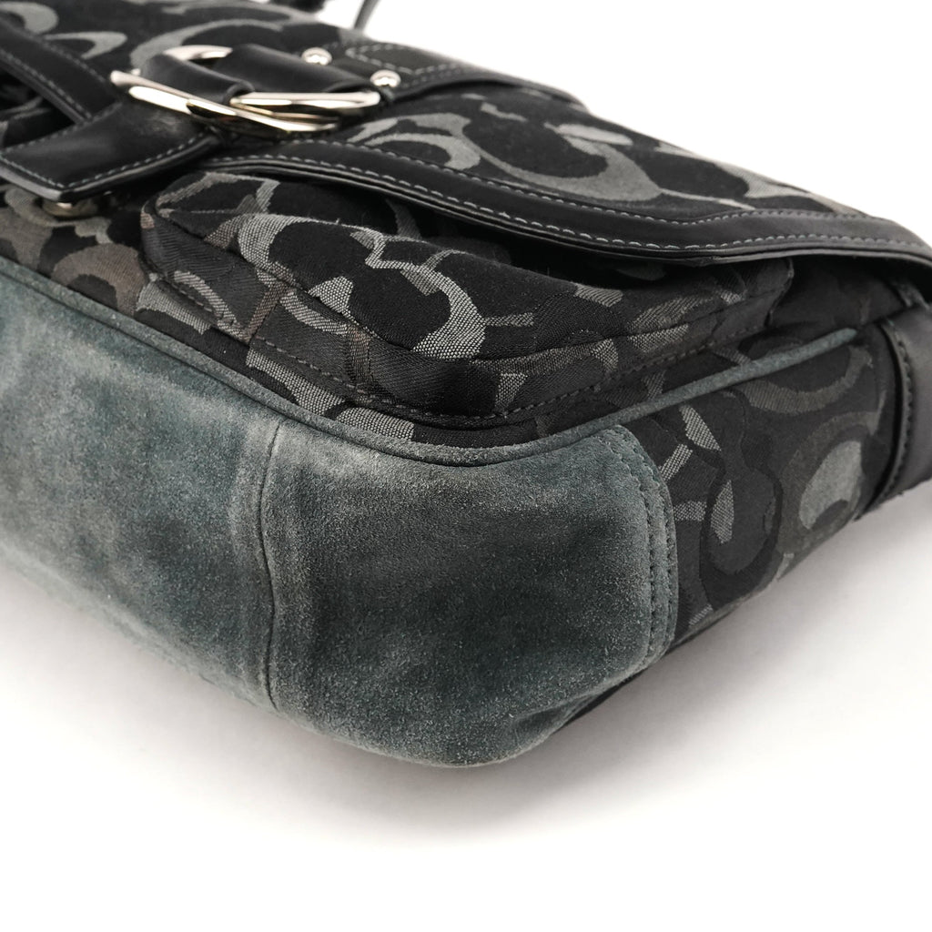 2175 Black Grey Signature Soho Shoulder Bag