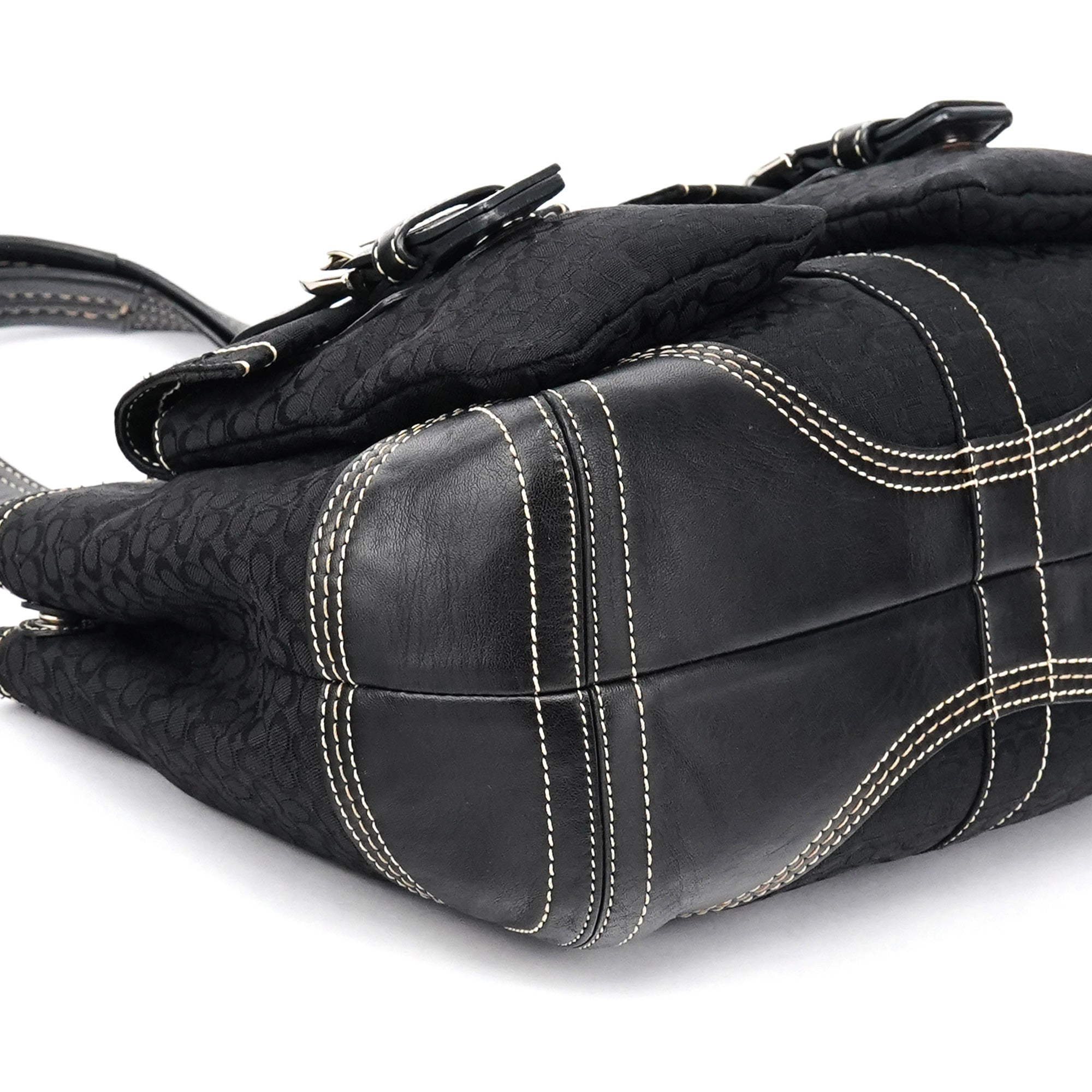 3646 Black Signature Soho Tote Bag