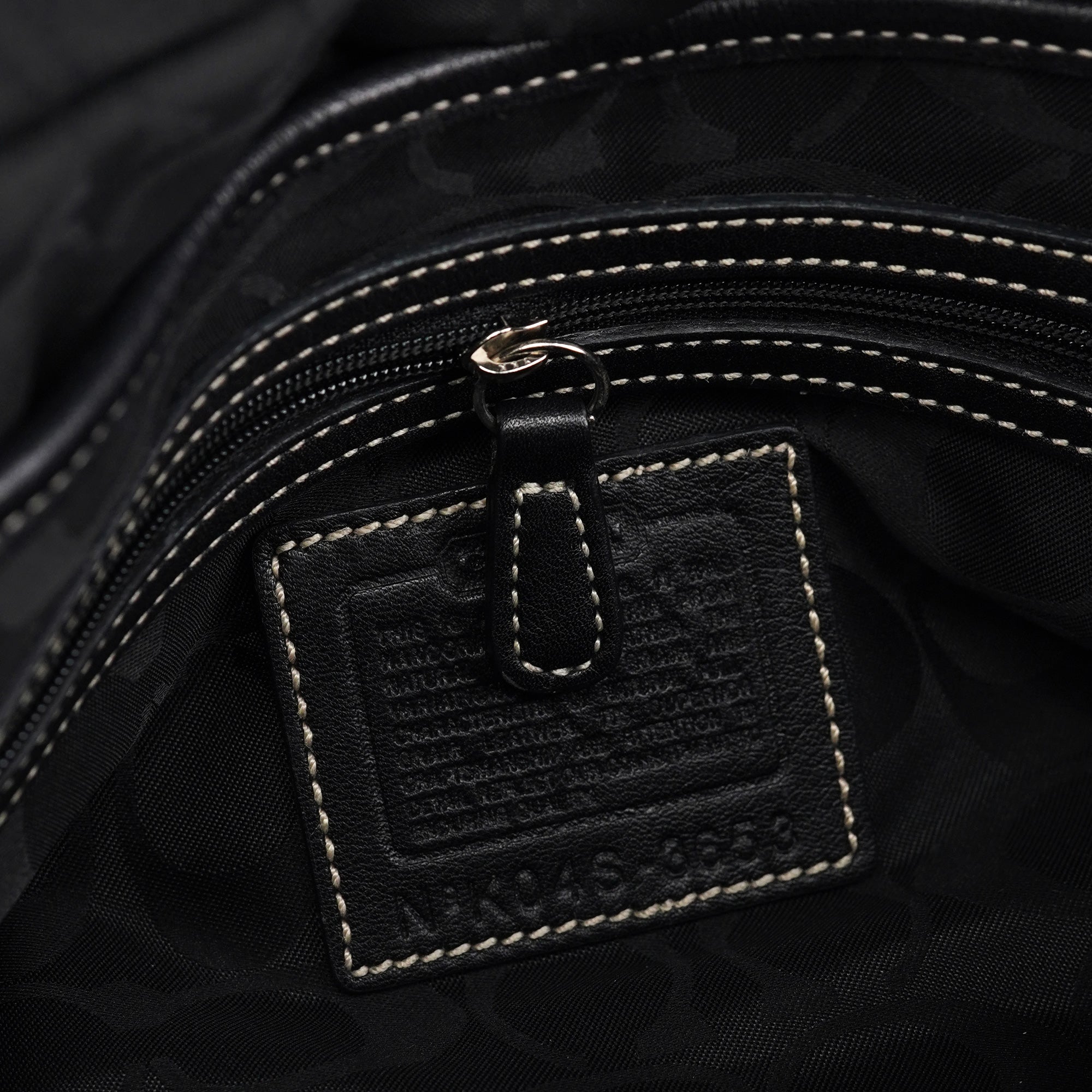 3653 Black Leather Soho Shoulder Bag