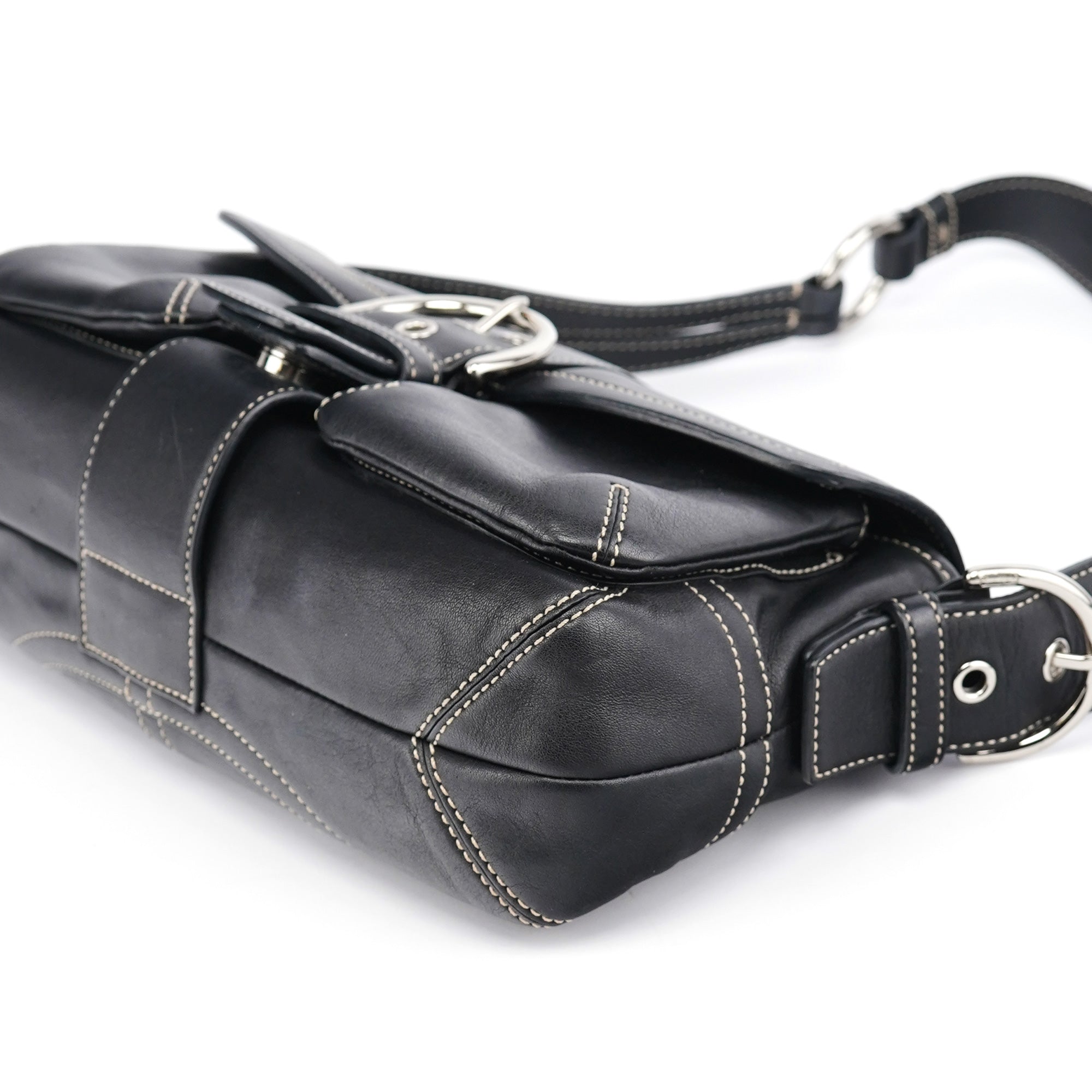 3653 Black Leather Soho Shoulder Bag