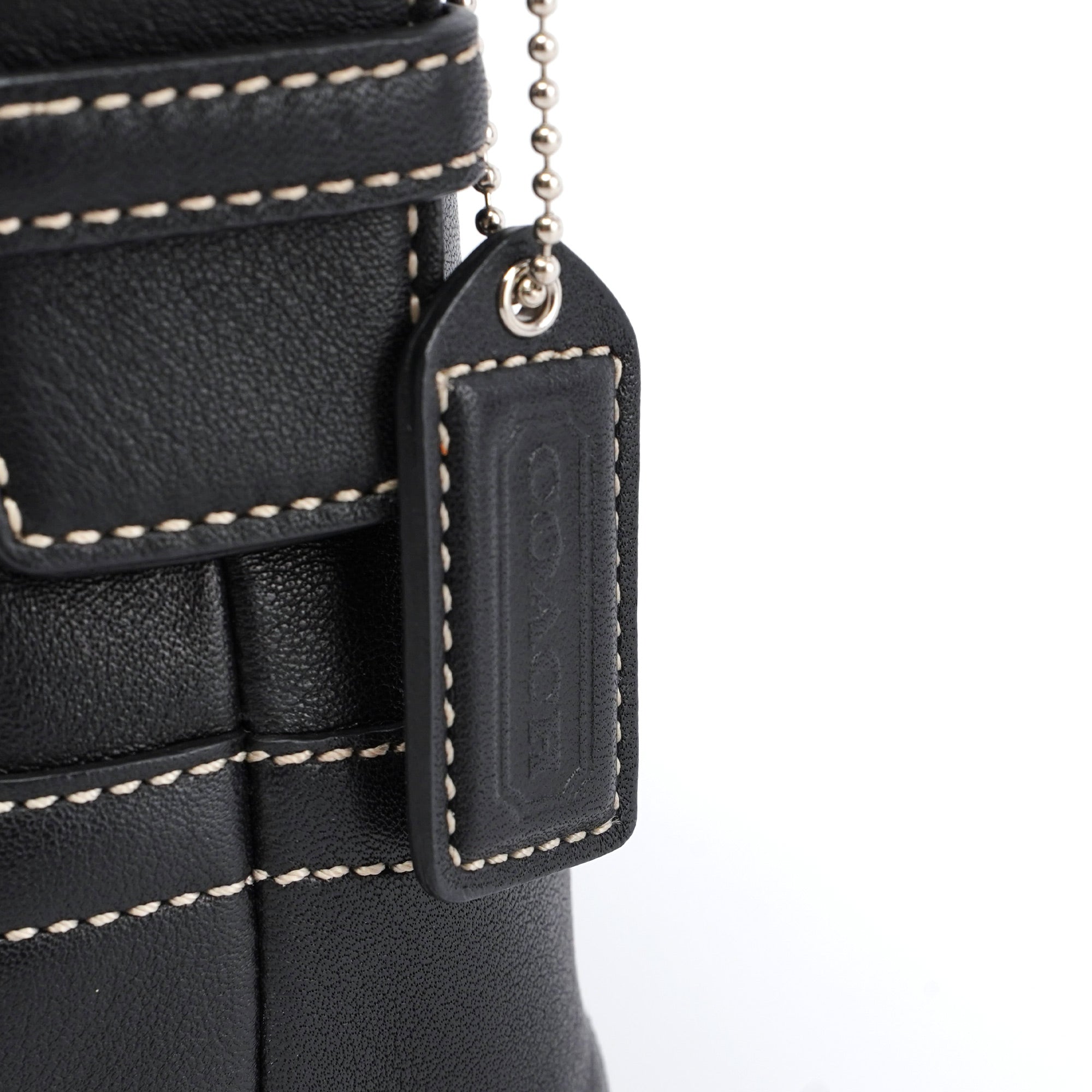 3653 Black Leather Soho Shoulder Bag