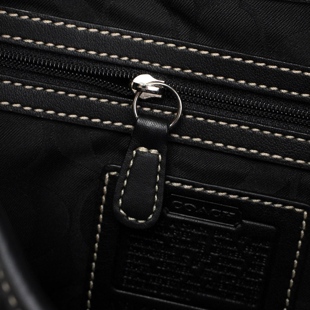 3653 Black Leather Soho Shoulder Bag