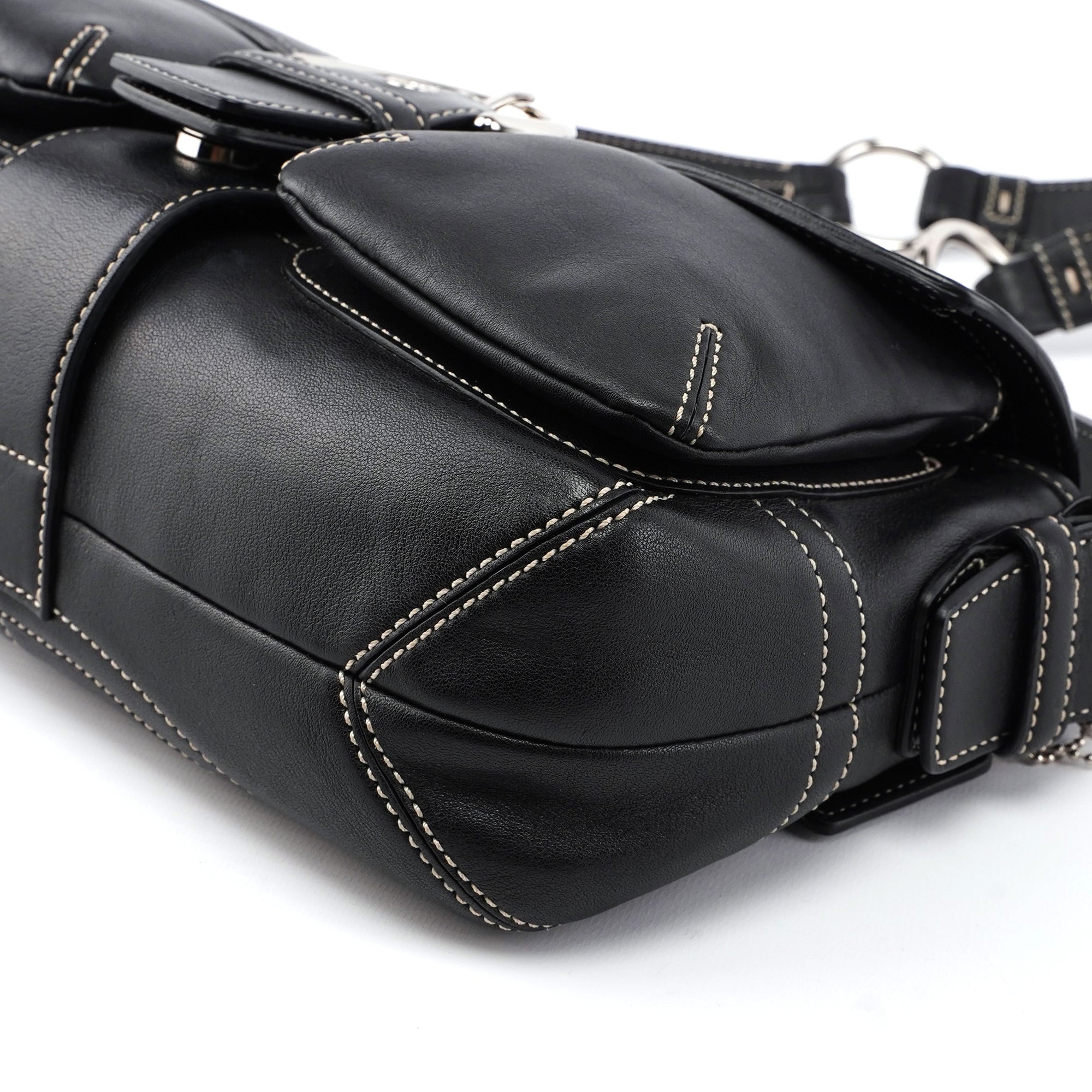 3653 Black Leather Soho Shoulder Bag
