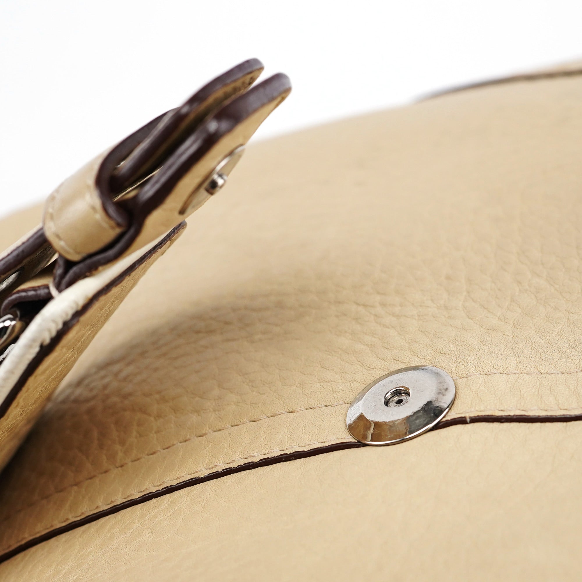 5054 Beige Leather Soho Shoulder Bag