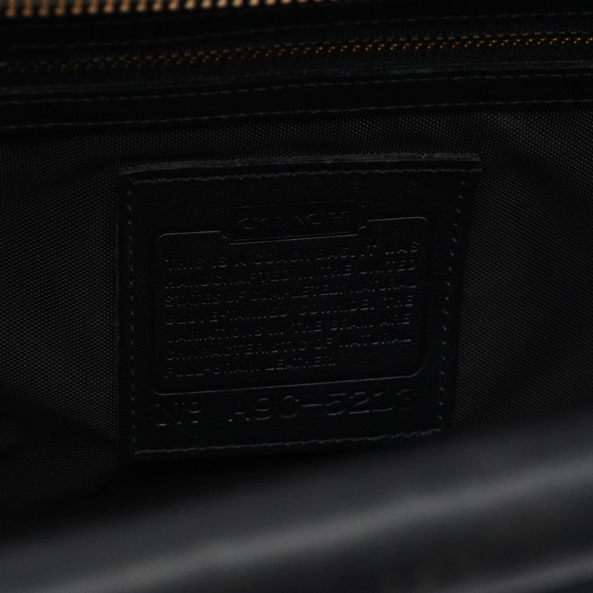 5213 Black Leather Metropolitan 2-Way Briefcase Bag