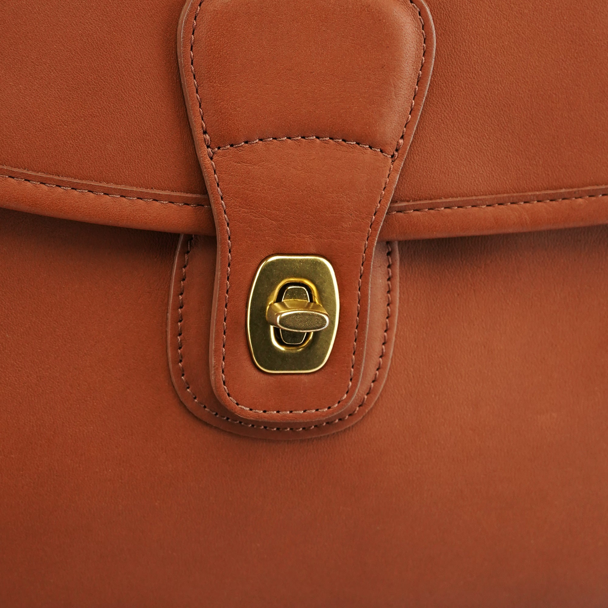 5266 Brown Leather Metropolitan 2-Way Briefcase Bag