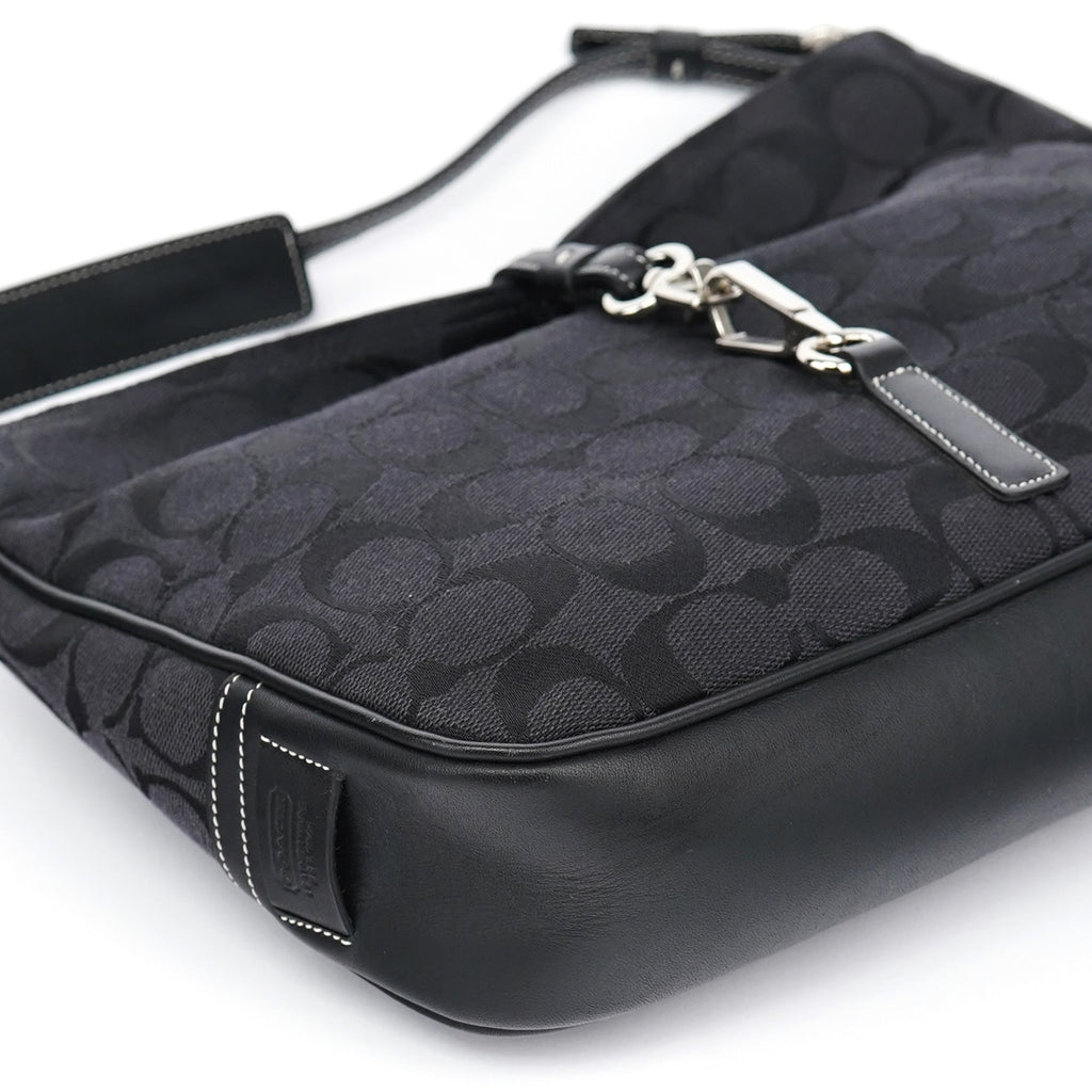6091 Black Soho Shoulder Bag
