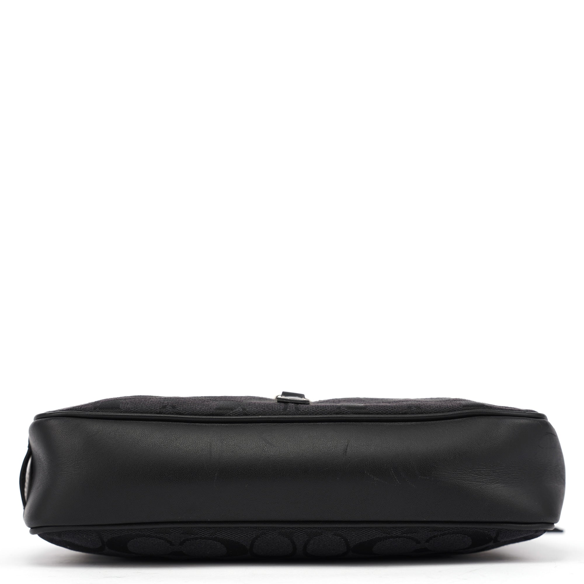 6091 Black Soho Shoulder Bag