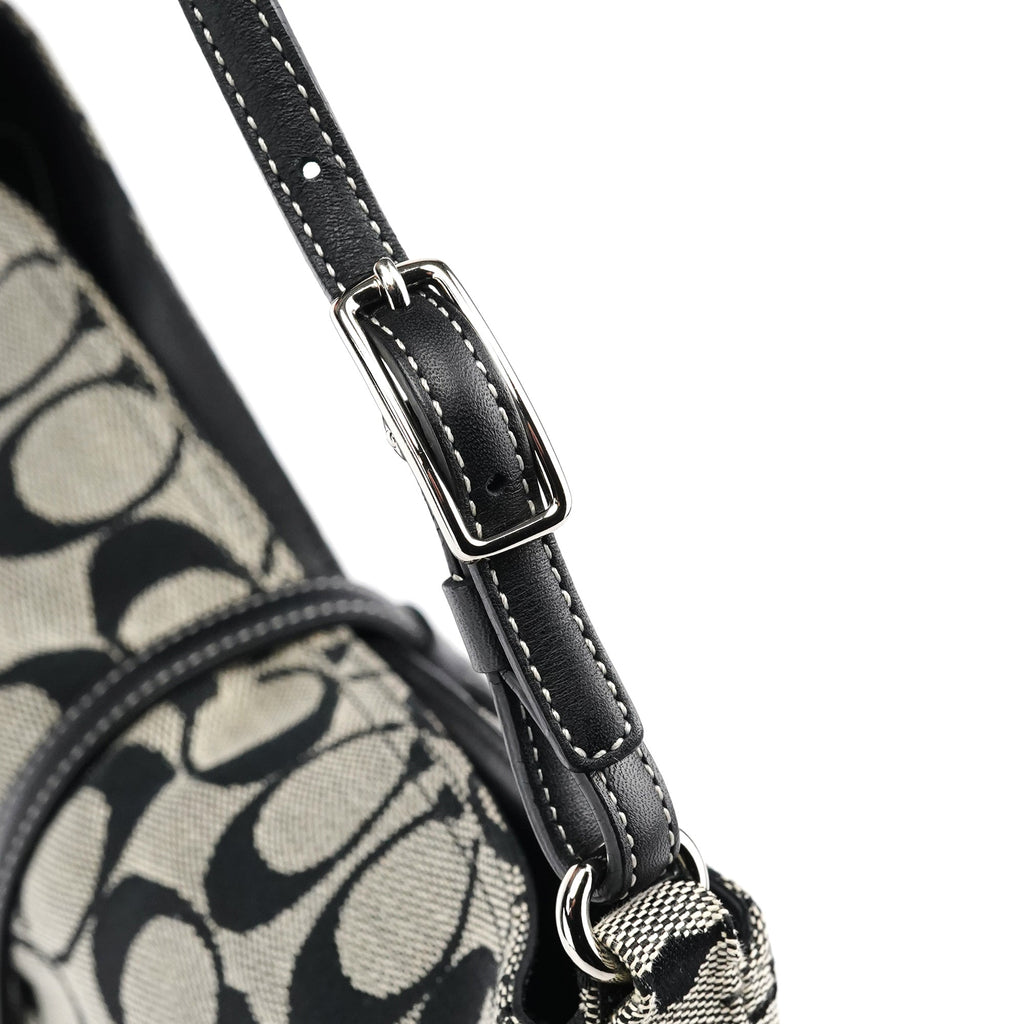 6091 Grey Signature C Shoulder Bag