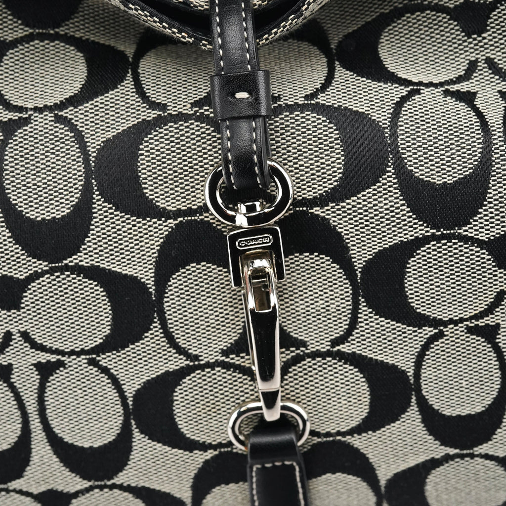 6091 Grey Signature C Shoulder Bag