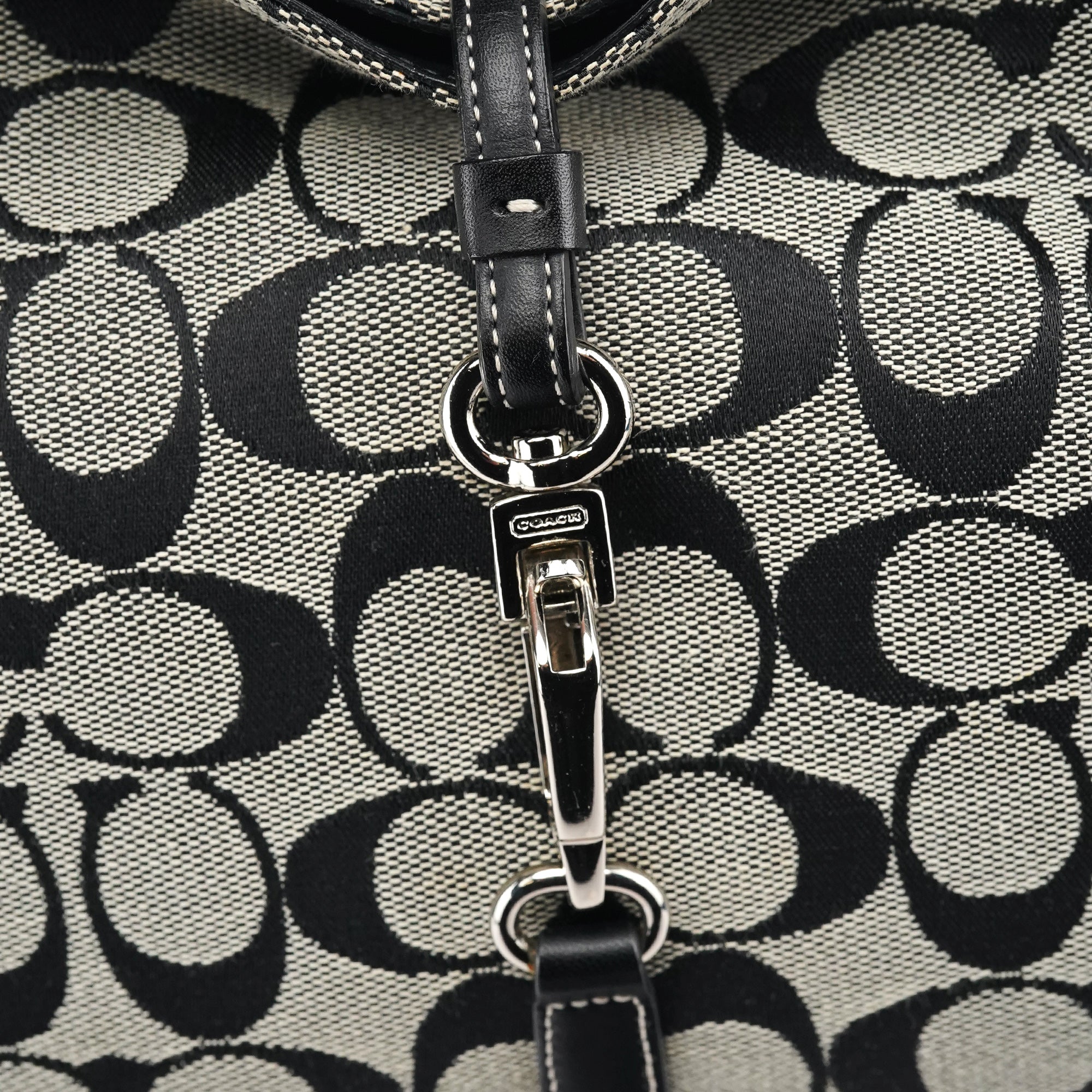 6091 Grey Signature C Shoulder Bag