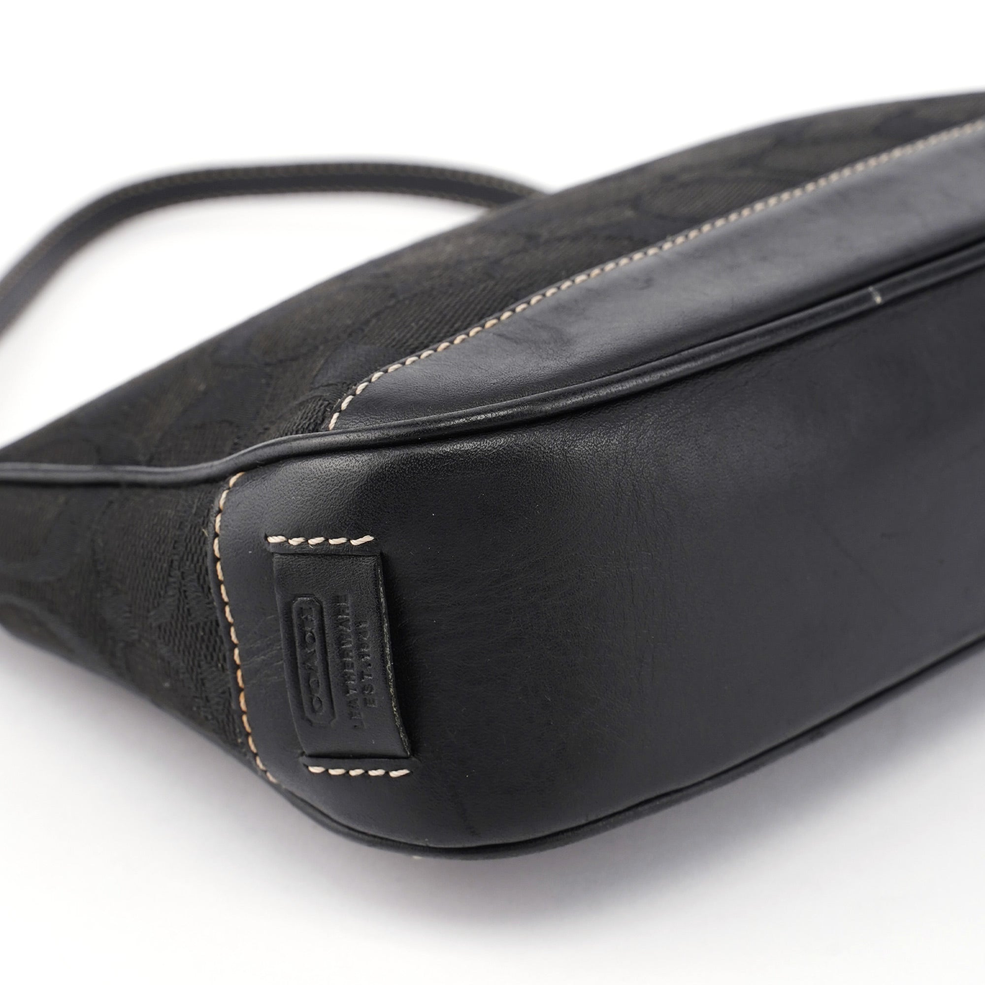 6094 Black Signature C Demi Shoulder Bag