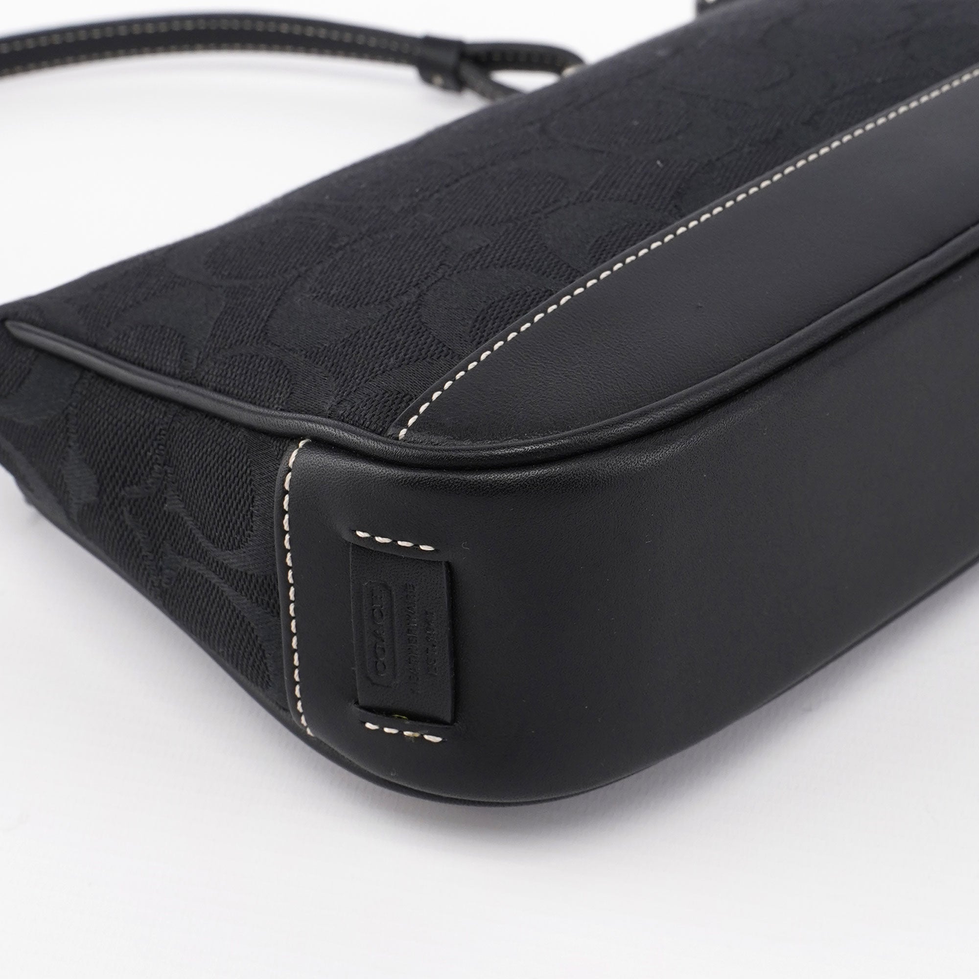 6094 Black Signature C Demi Shoulder Bag