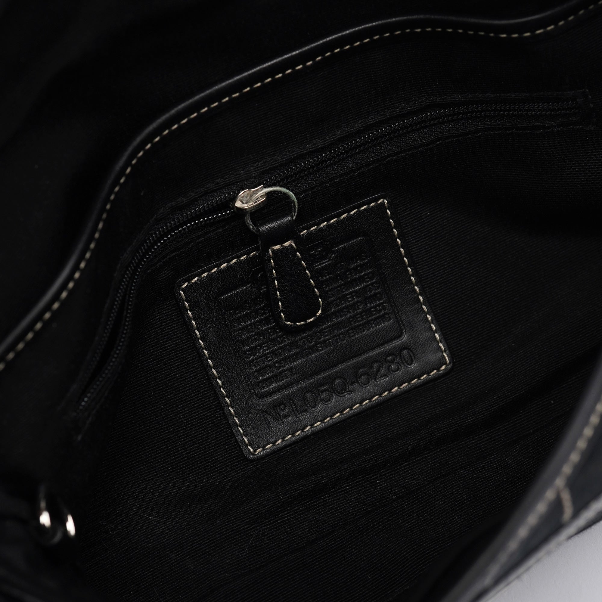 6280 Black Leather Soho Shoulder Bag