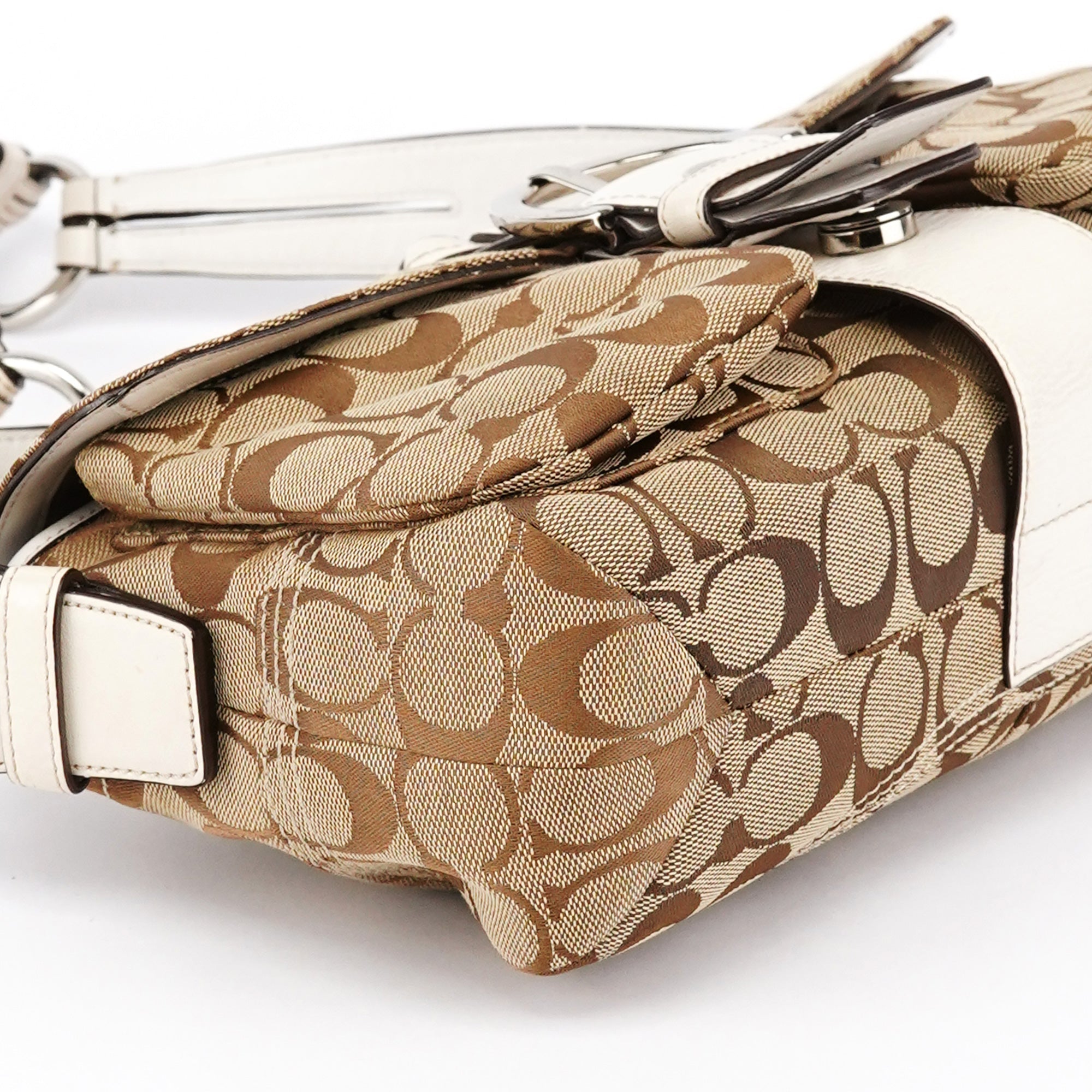 6314 Beige White Signature Soho Shoulder Bag
