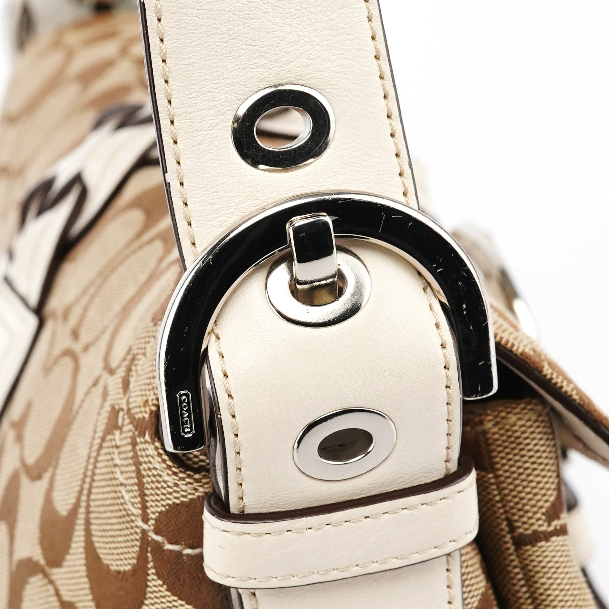 6314 Beige White Signature Soho Shoulder Bag