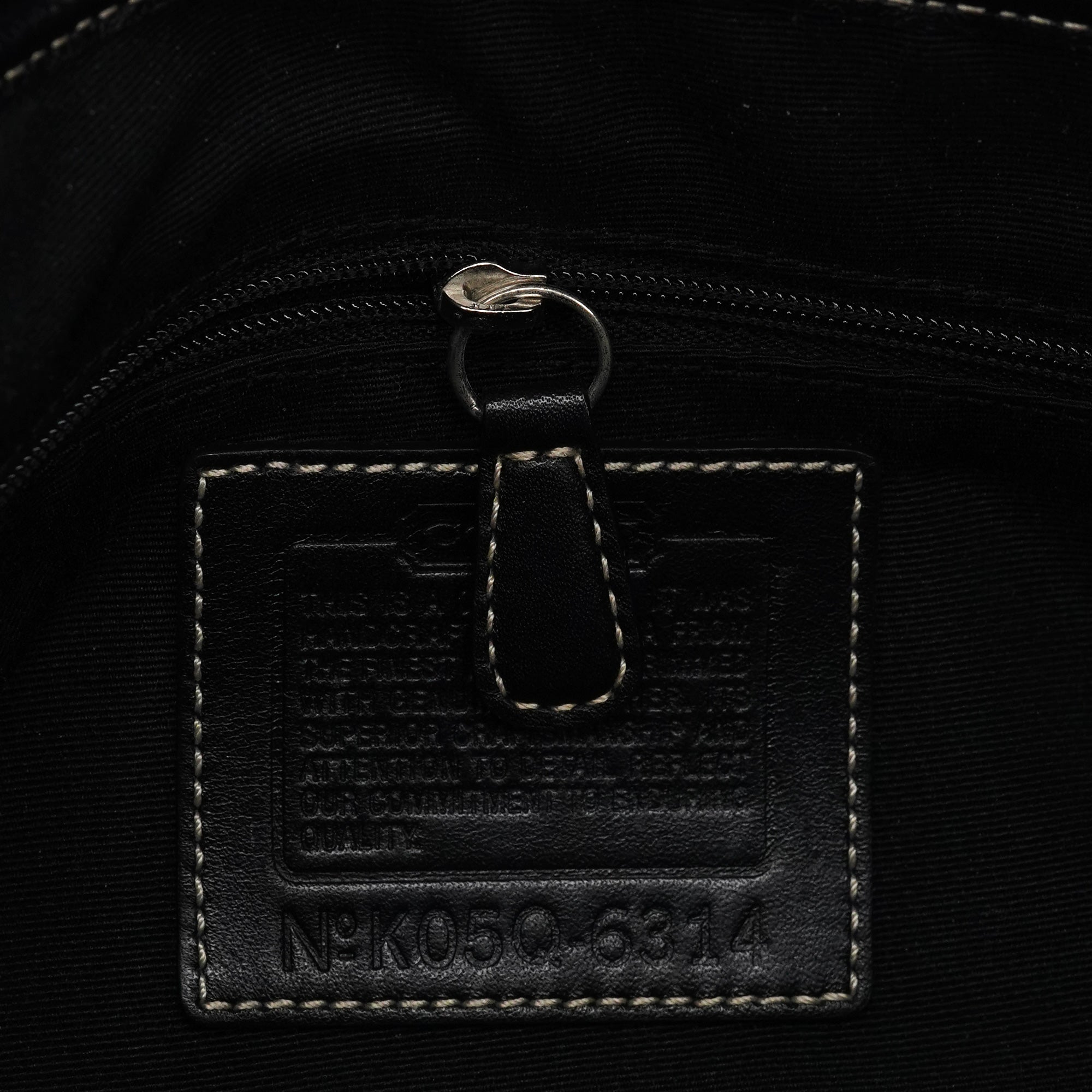 6314 Black Signature Soho Shoulder Bag