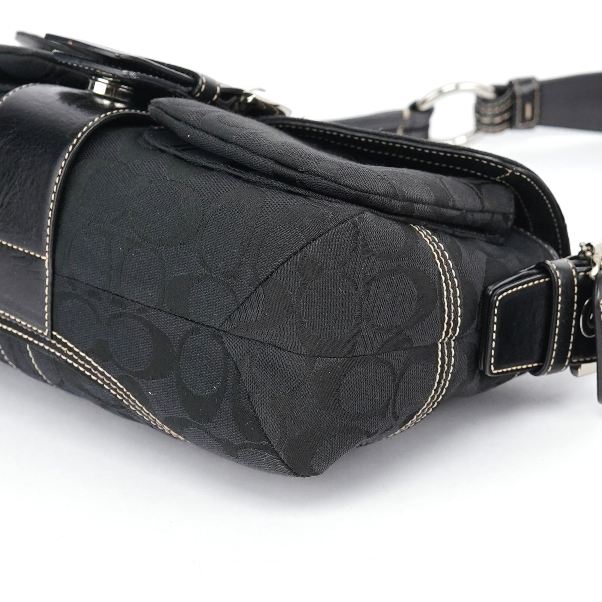 6314 Black Soho Shoulder Bag