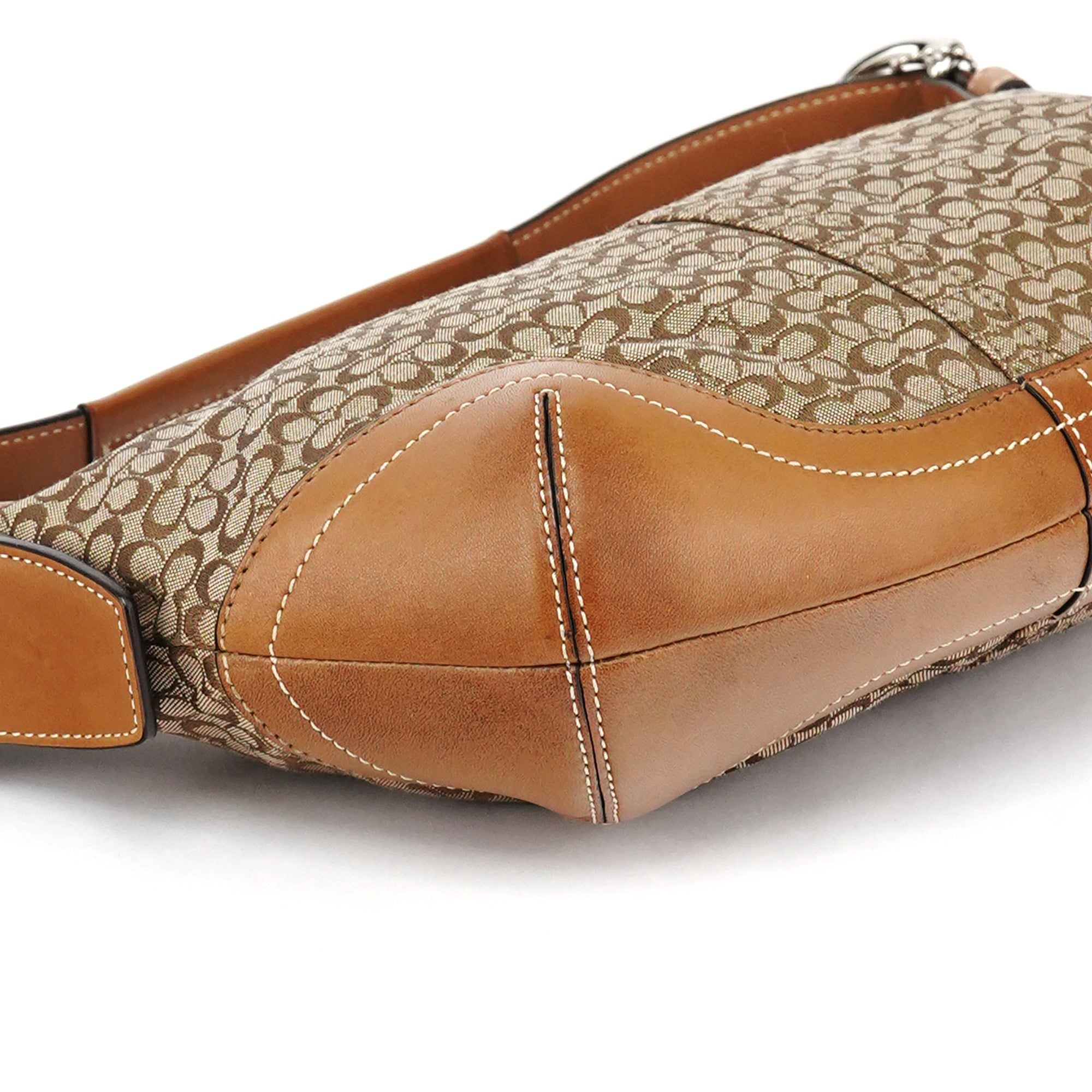 6351 Beige Light Brown Leather Soho Shoulder Bag