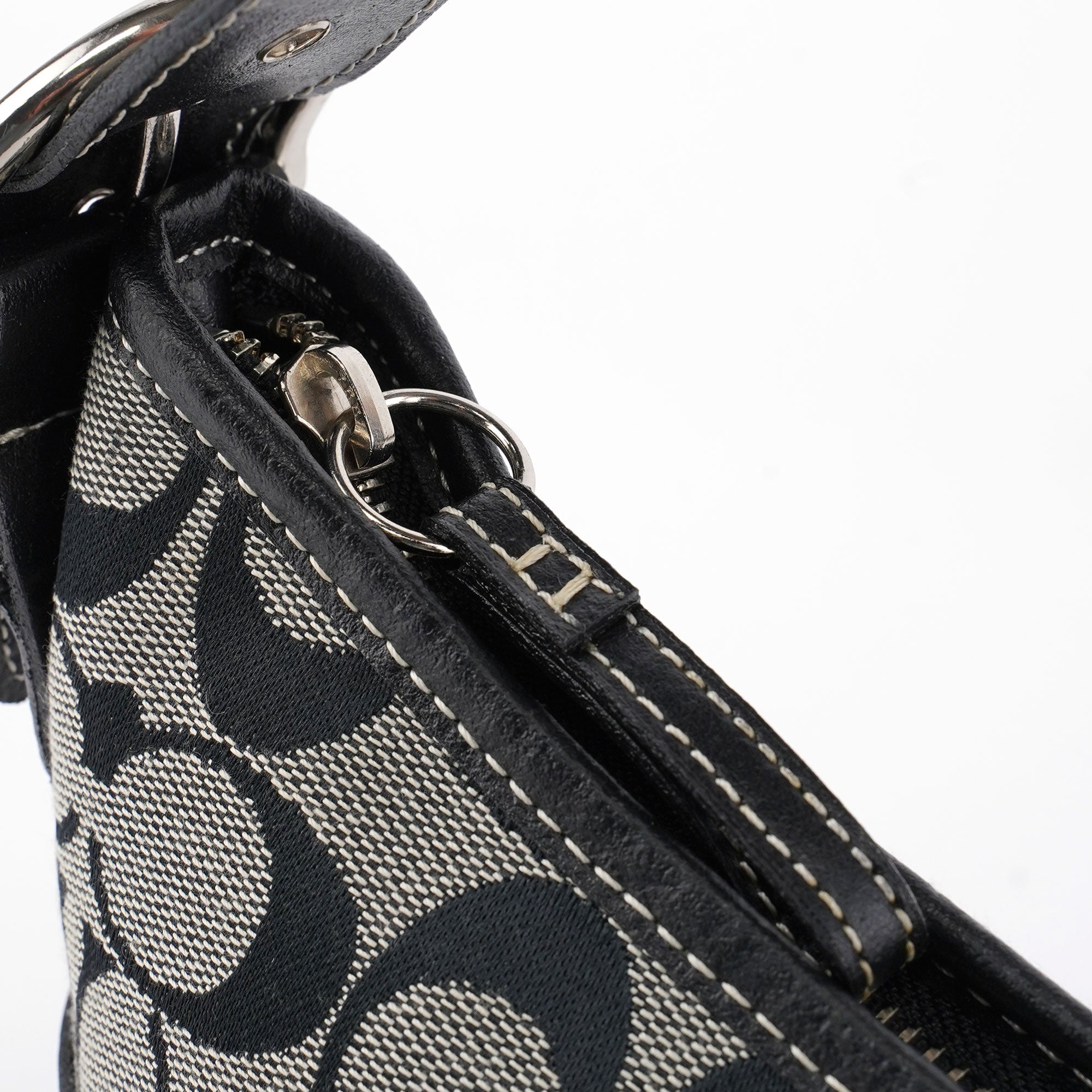 6351 Grey Signature C Rounded Shoulder Bag